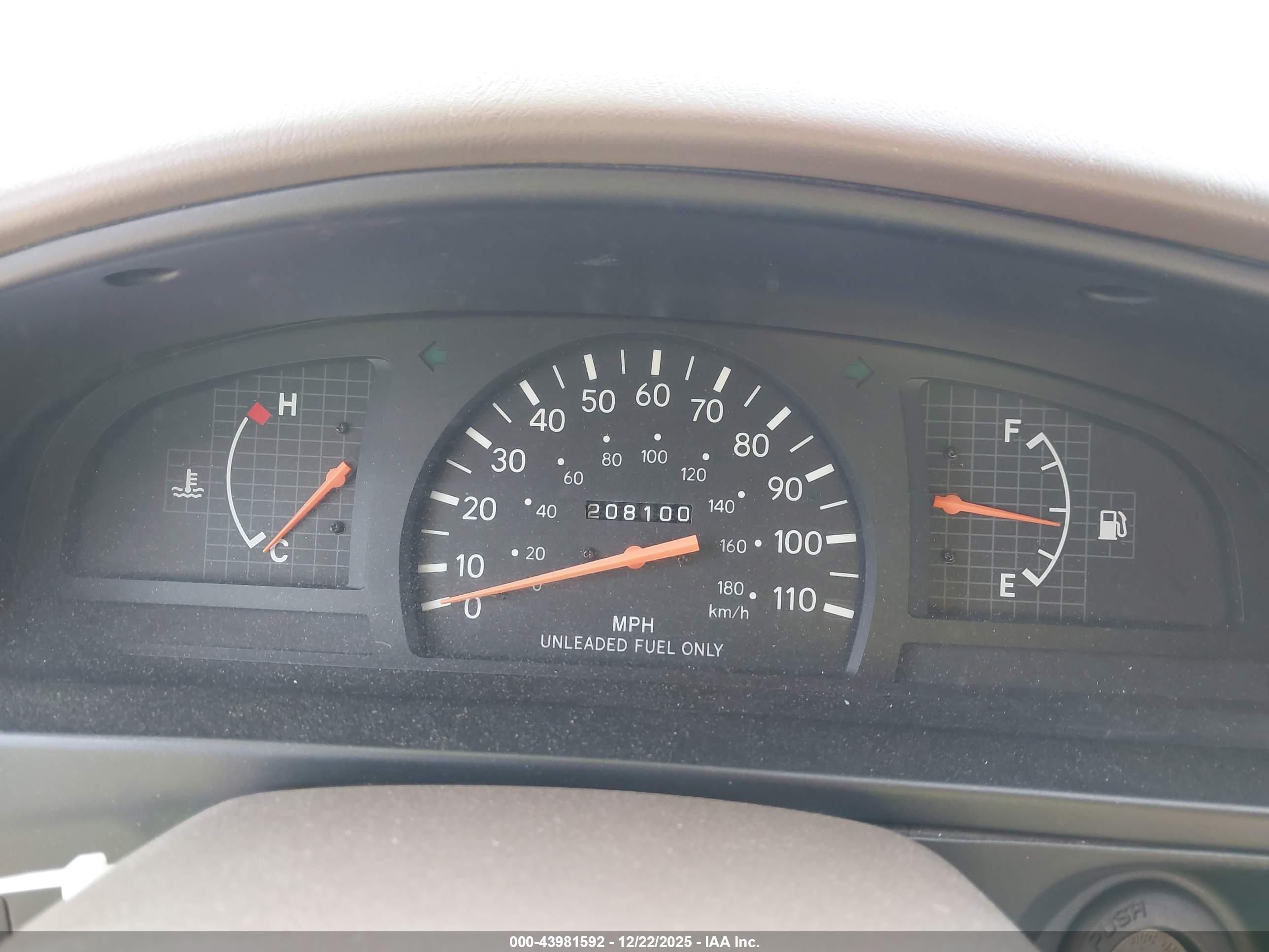 TOYOTA TACOMA image 7