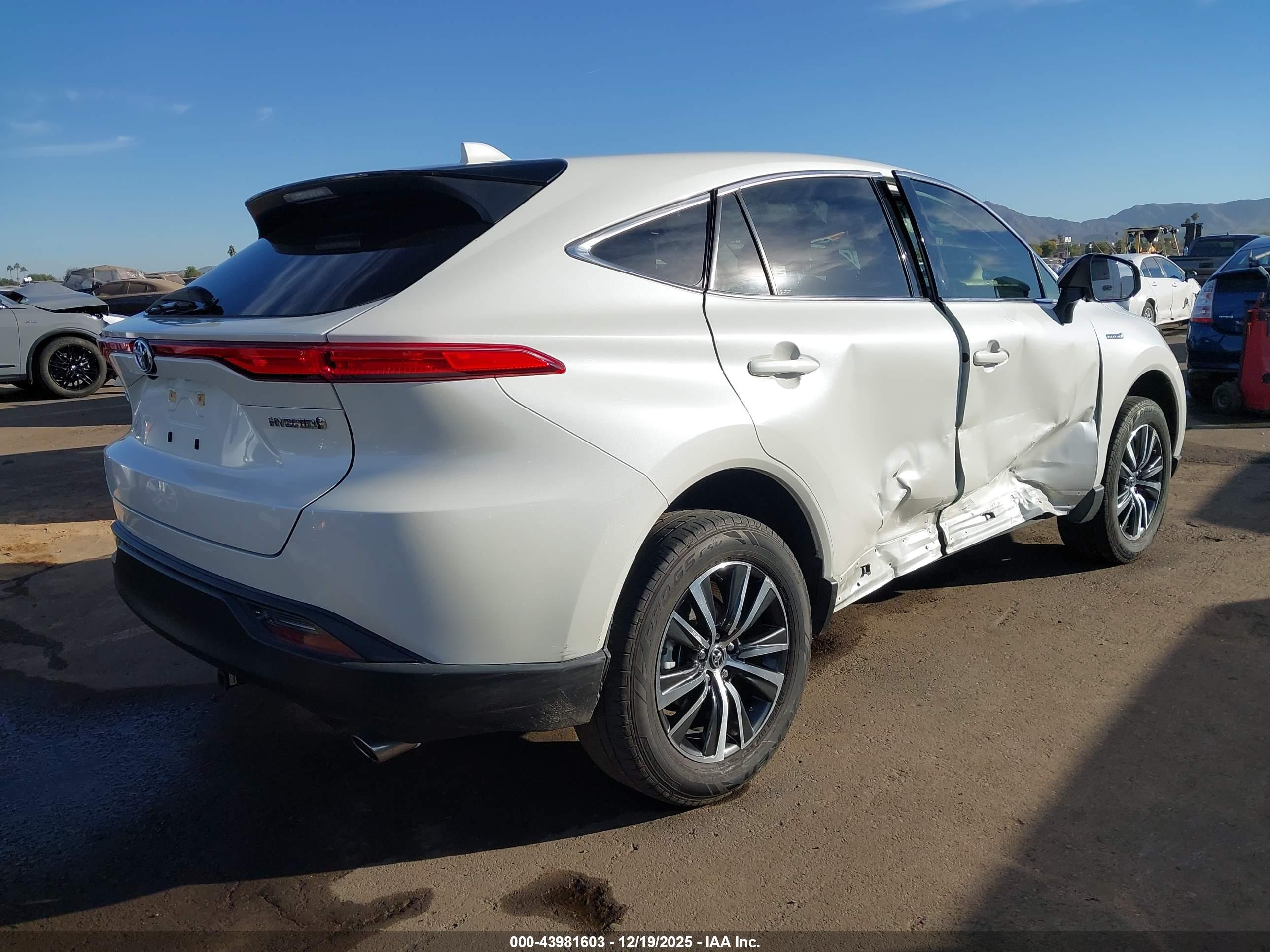 TOYOTA VENZA image 4