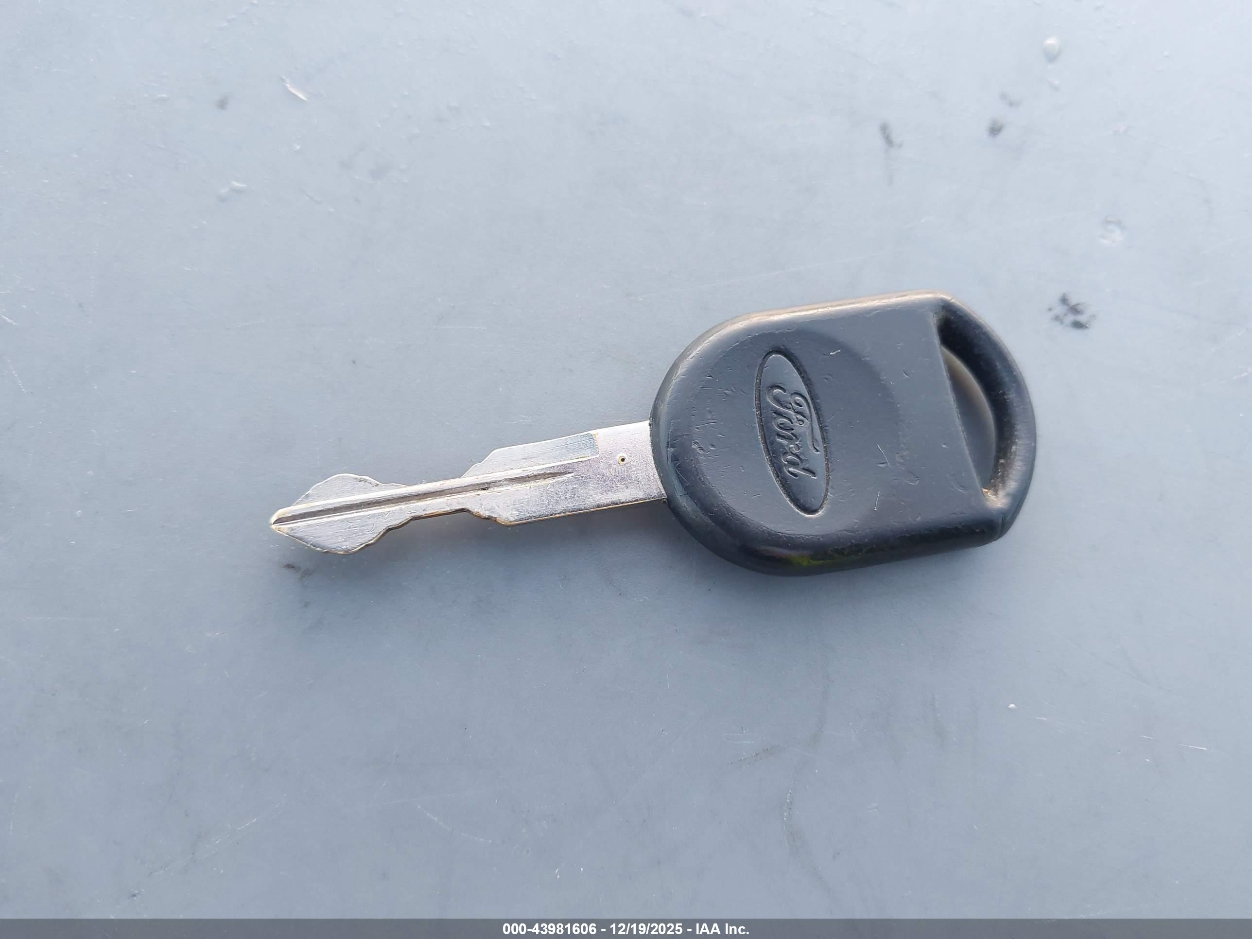 FORD F-150 image 11