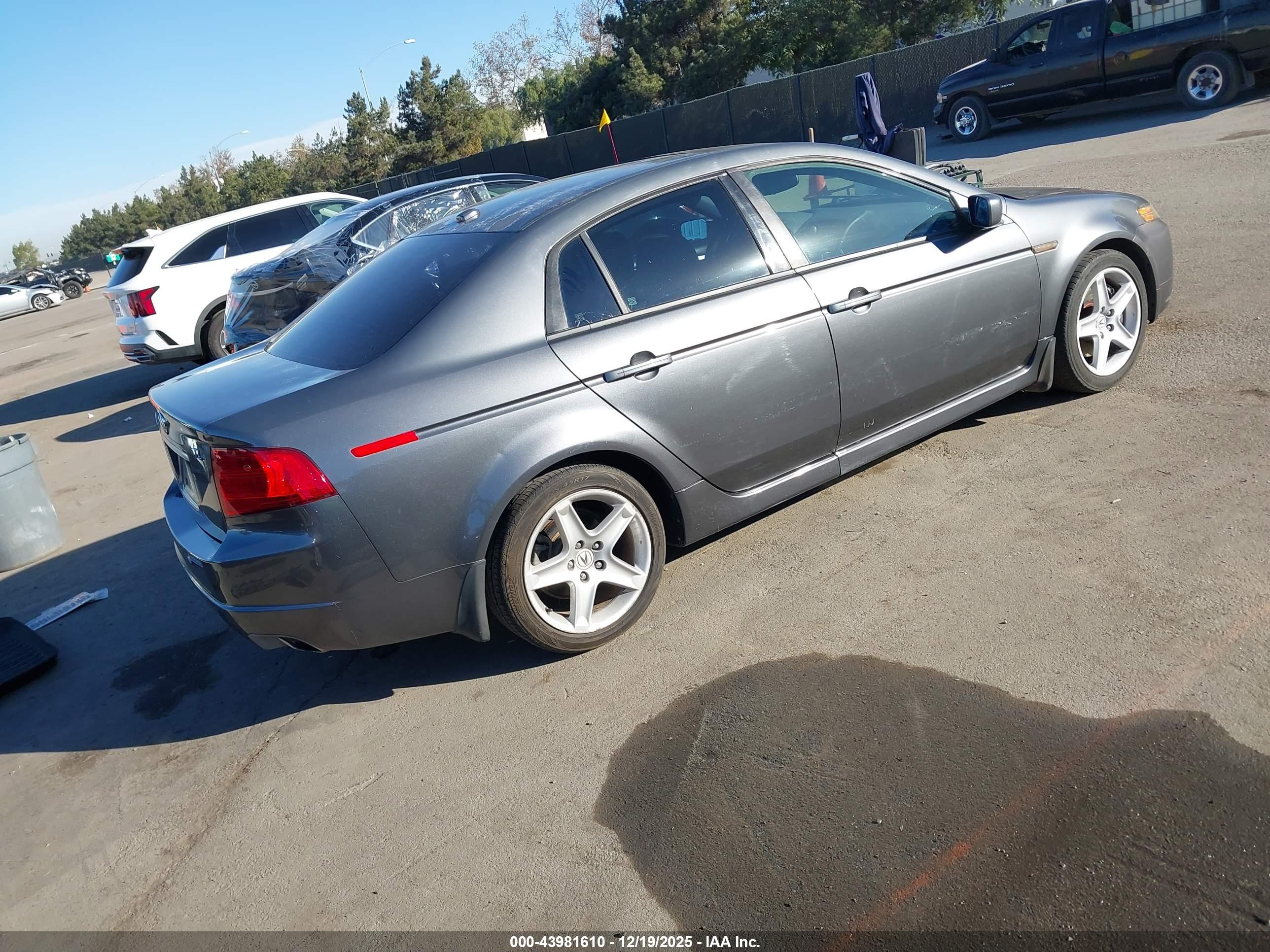 ACURA TL image 4