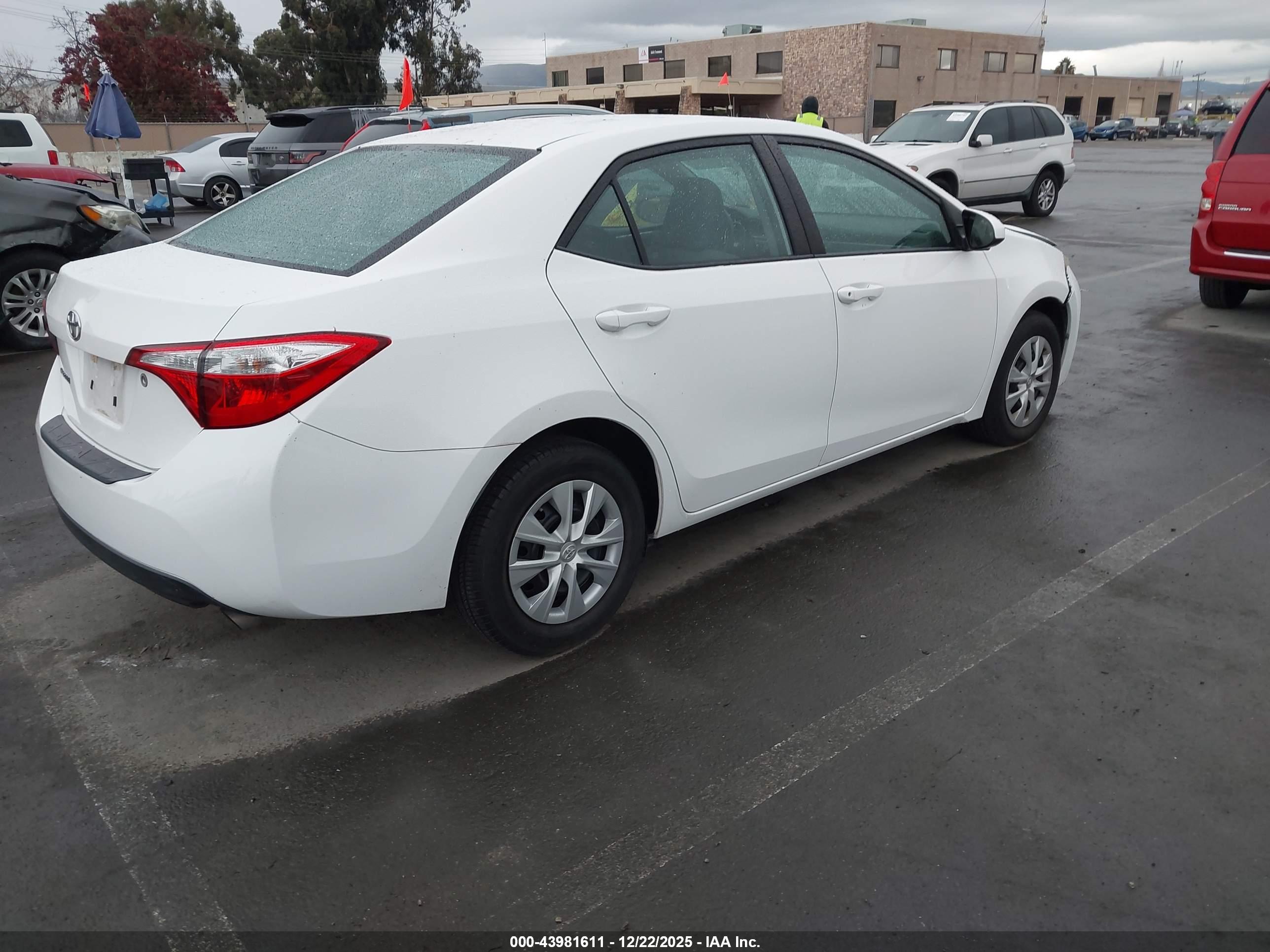 TOYOTA COROLLA image 4