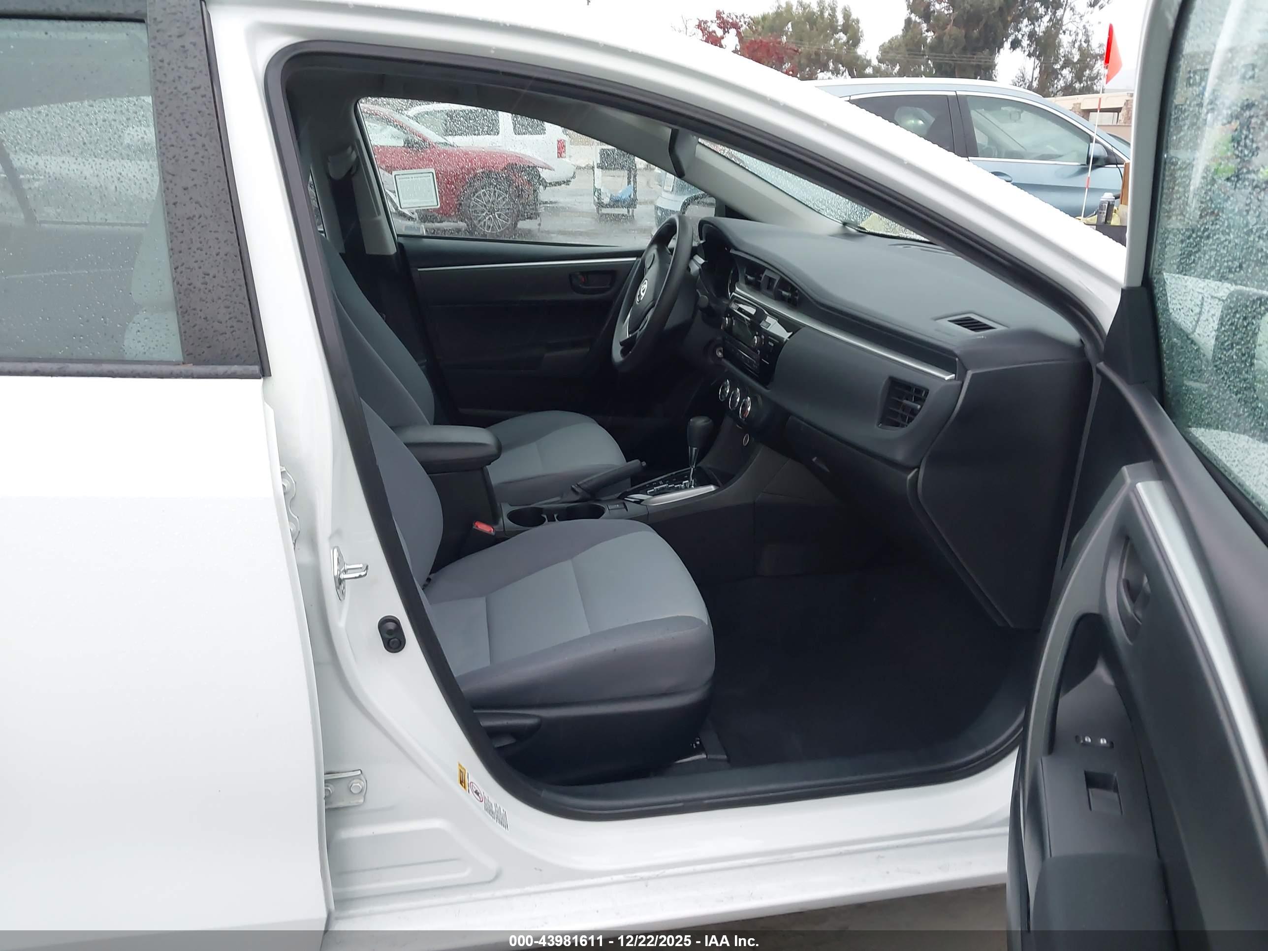 TOYOTA COROLLA image 5