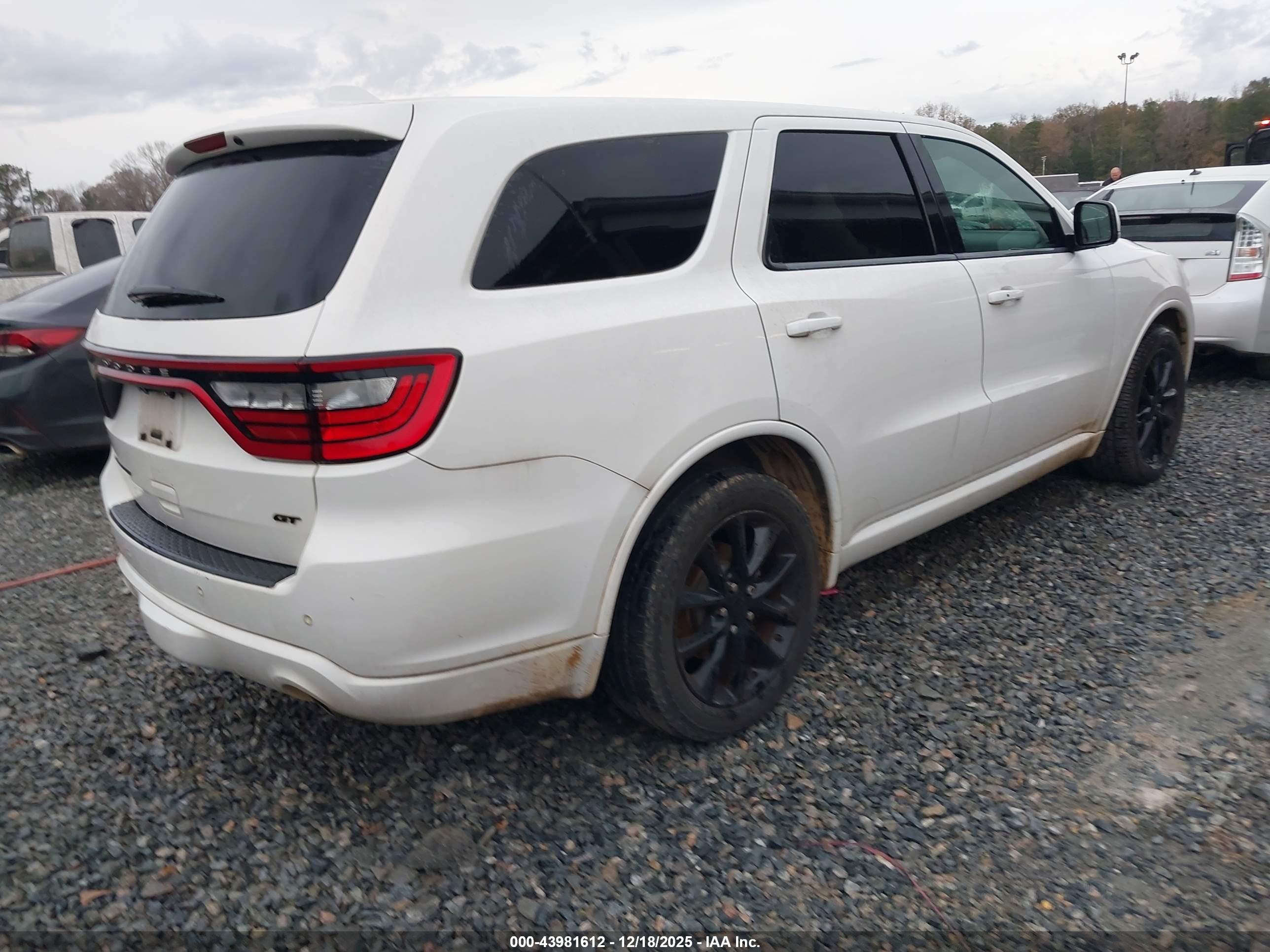 DODGE DURANGO image 4