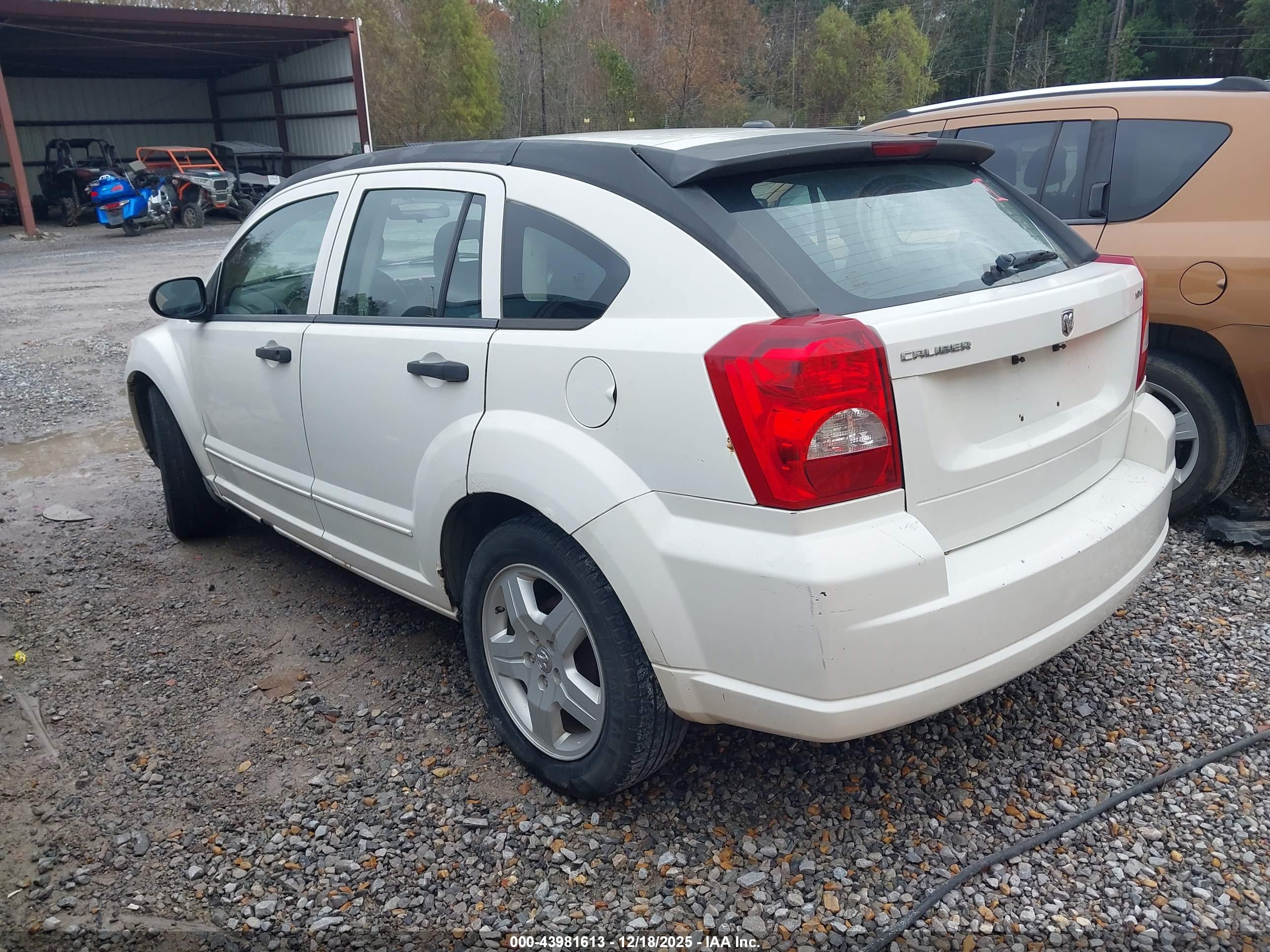 DODGE CALIBER image 3