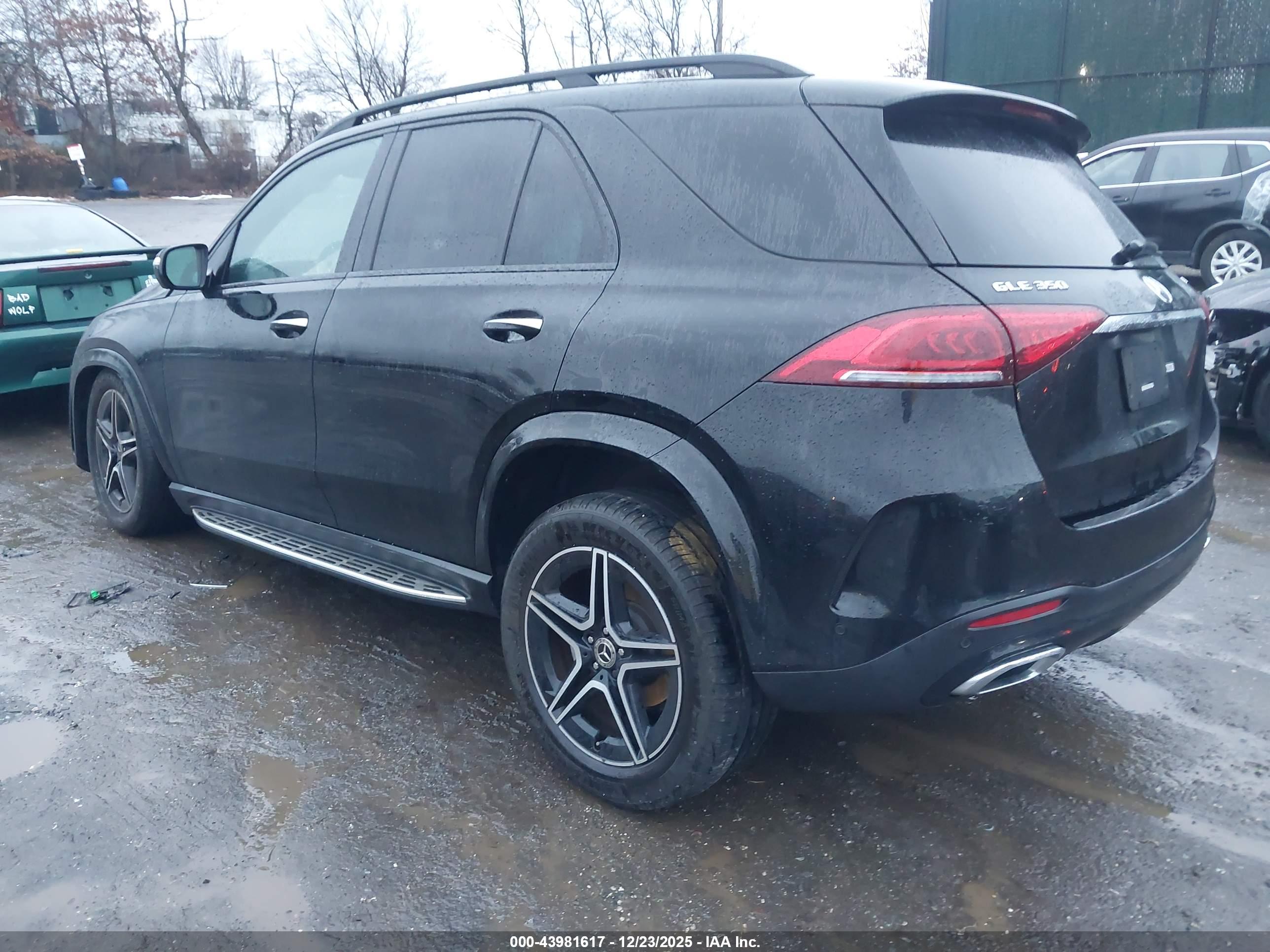 MERCEDES-BENZ GLE image 3