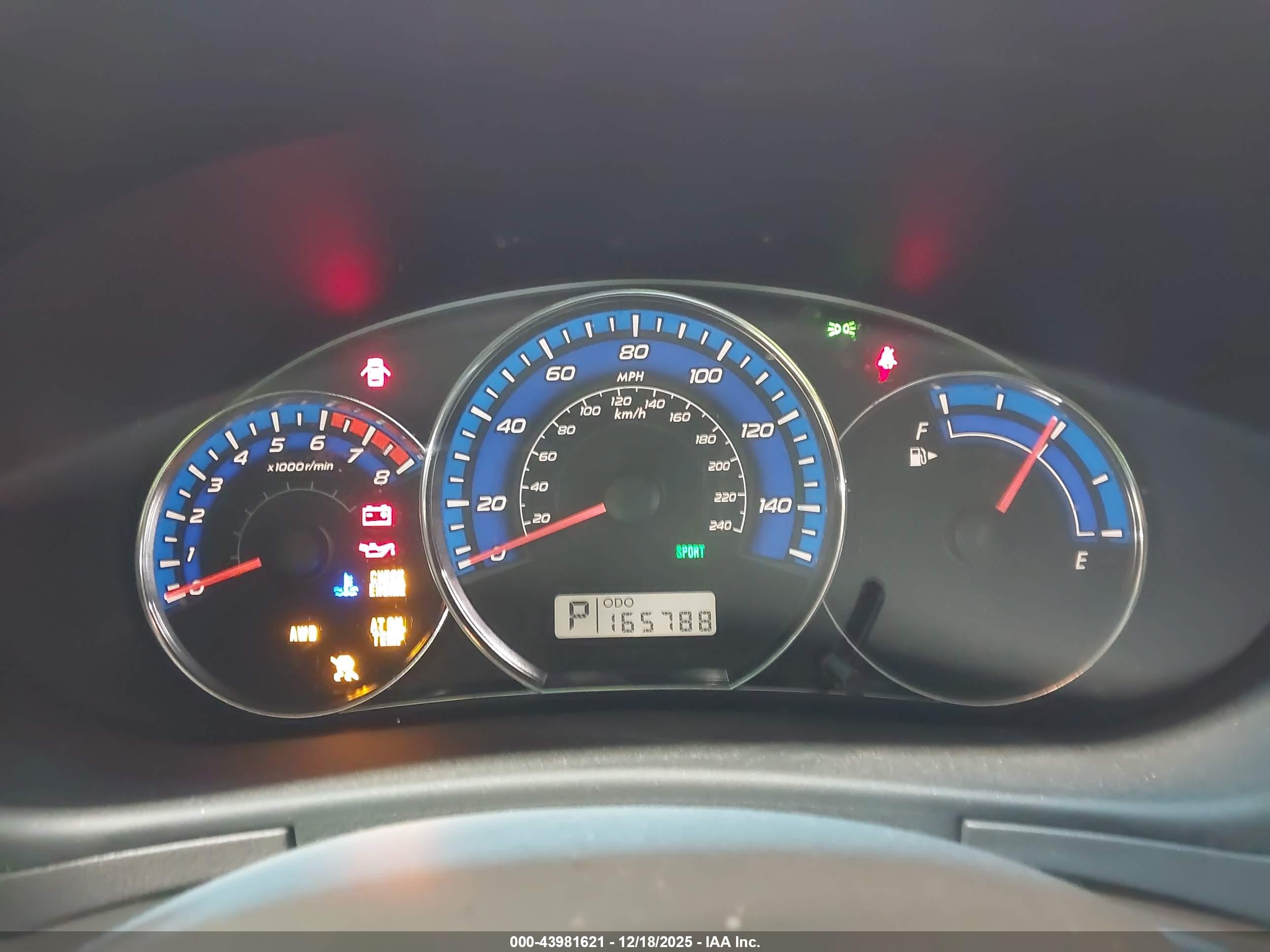 SUBARU FORESTER image 7