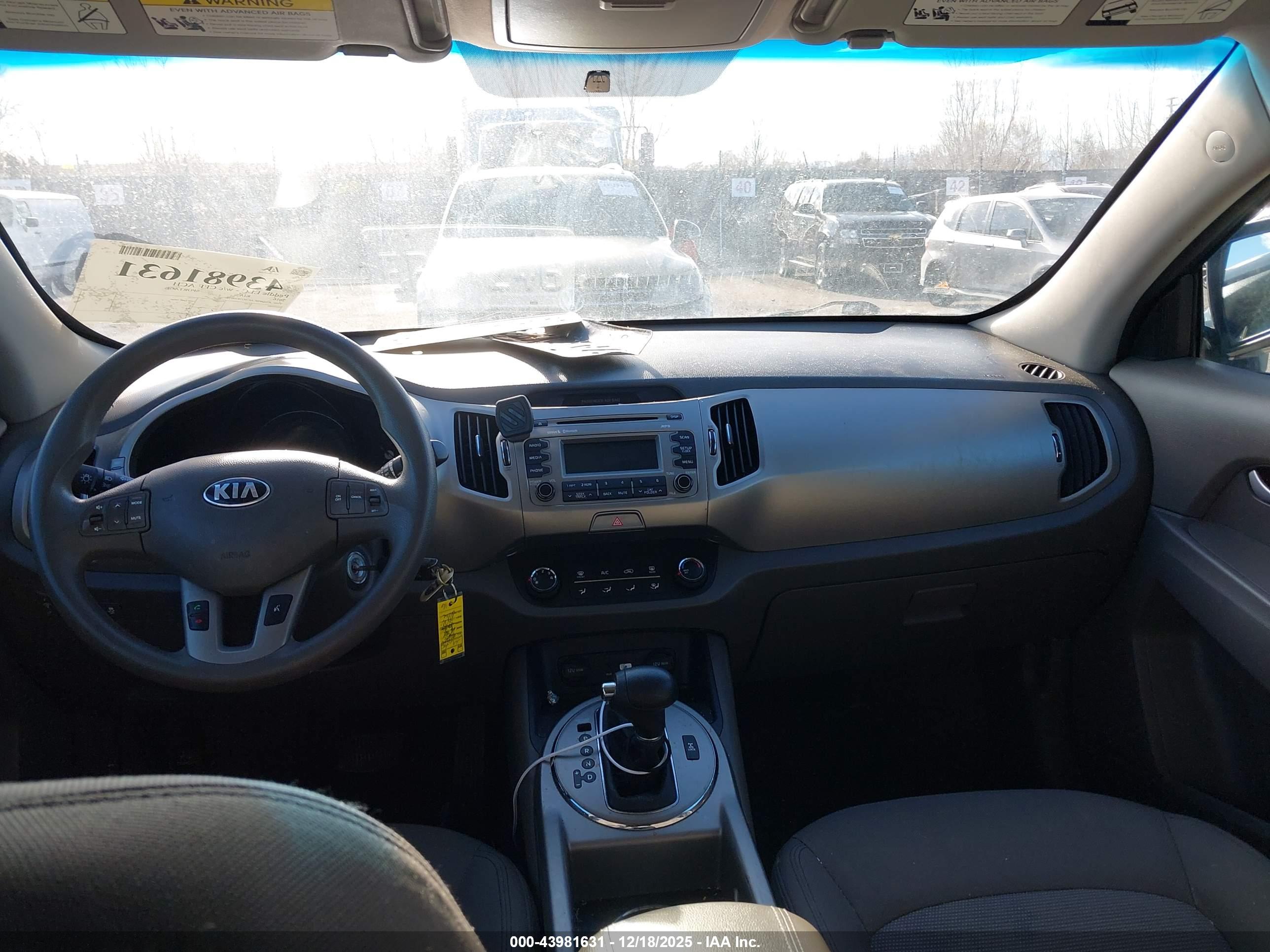 KIA SPORTAGE image 5