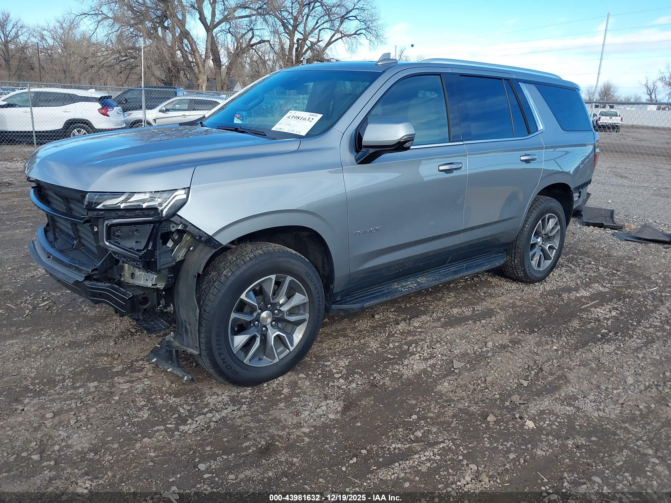 CHEVROLET TAHOE image 2