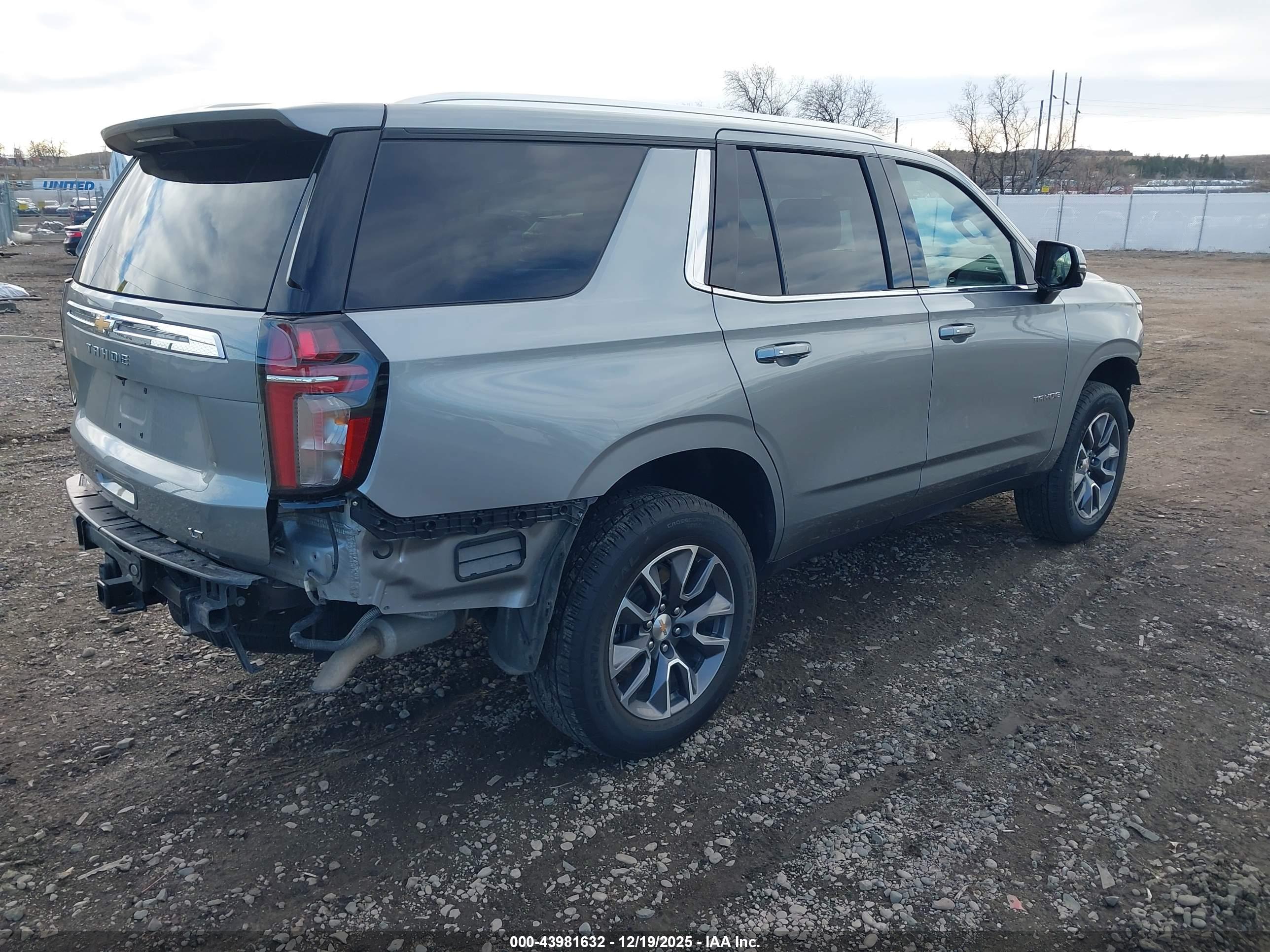 CHEVROLET TAHOE image 4