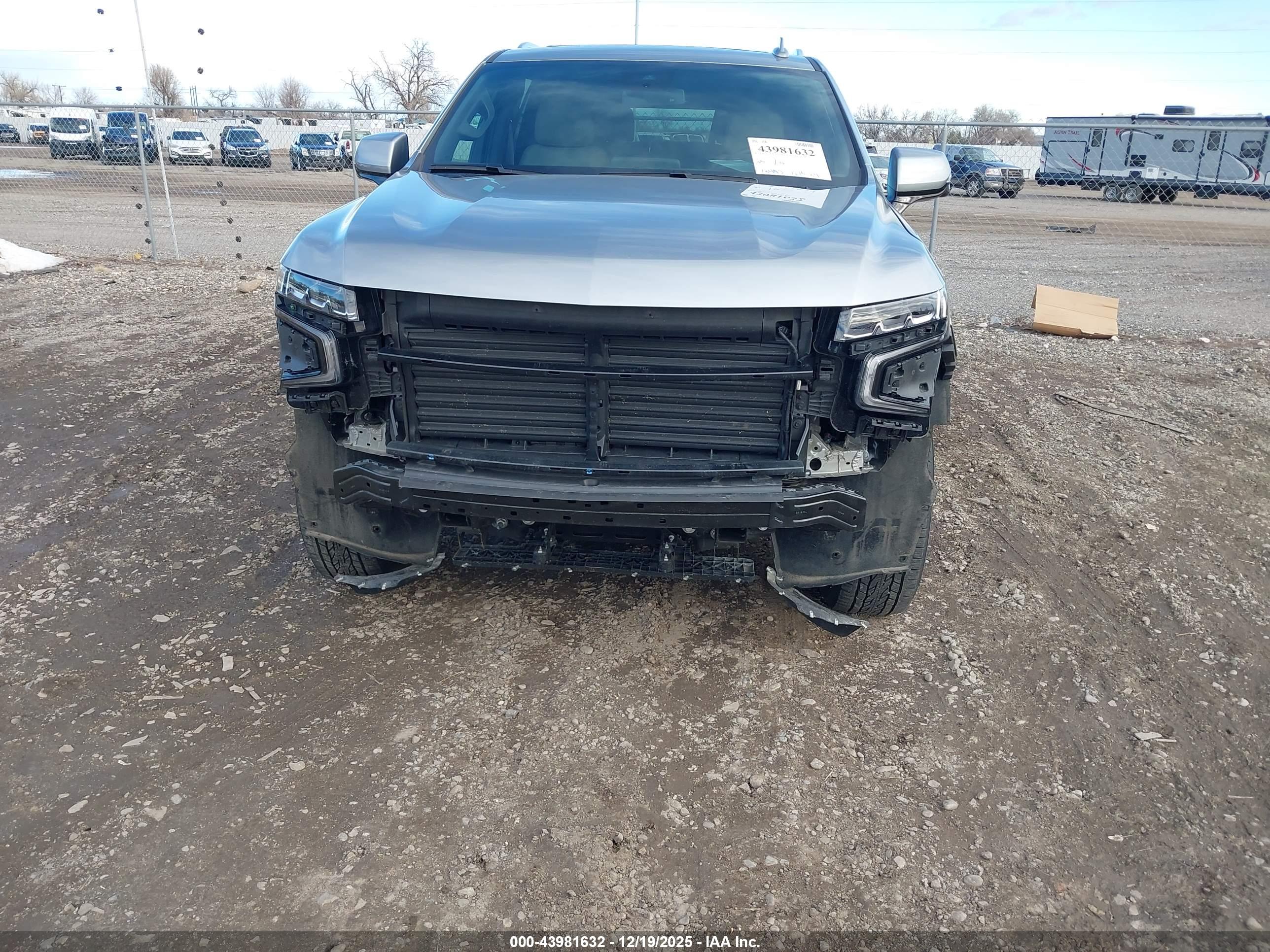 CHEVROLET TAHOE image 6