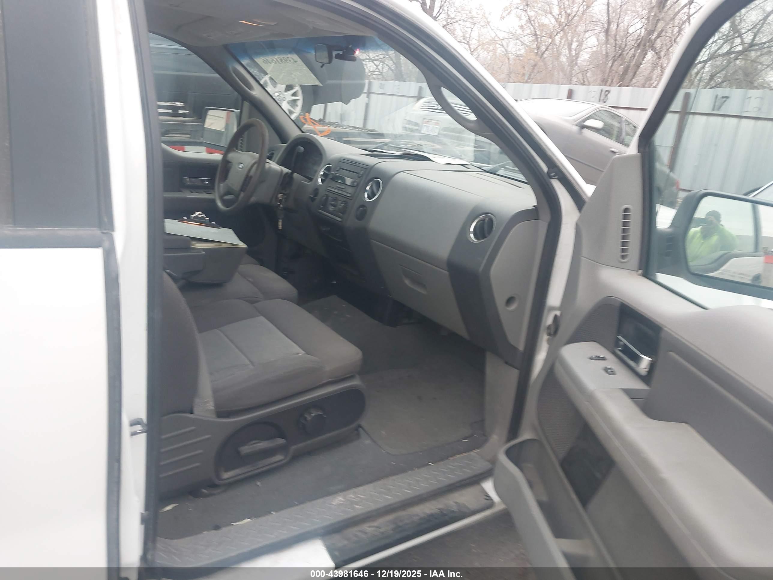 FORD F-150 image 5