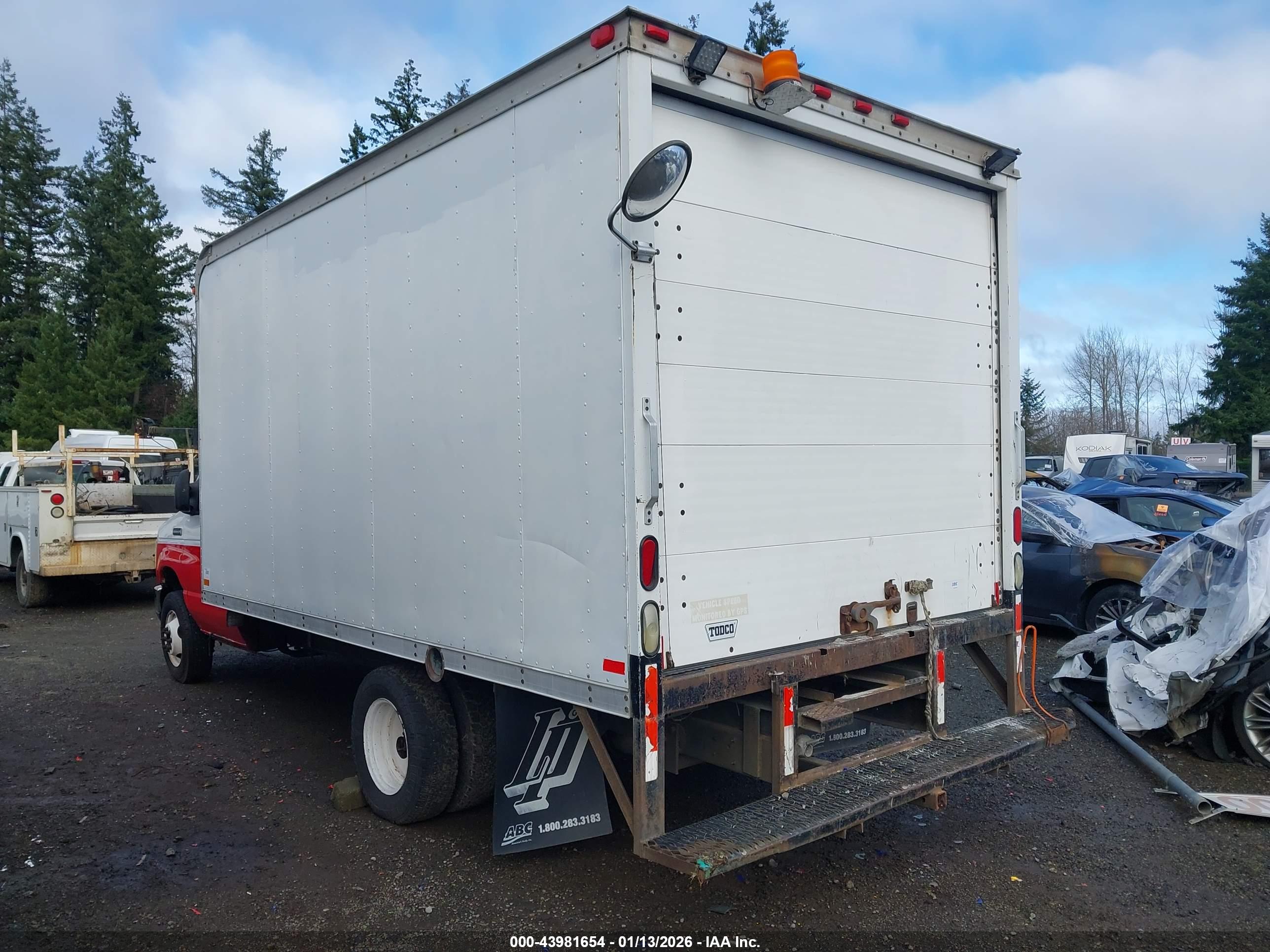 FORD E-350 image 3