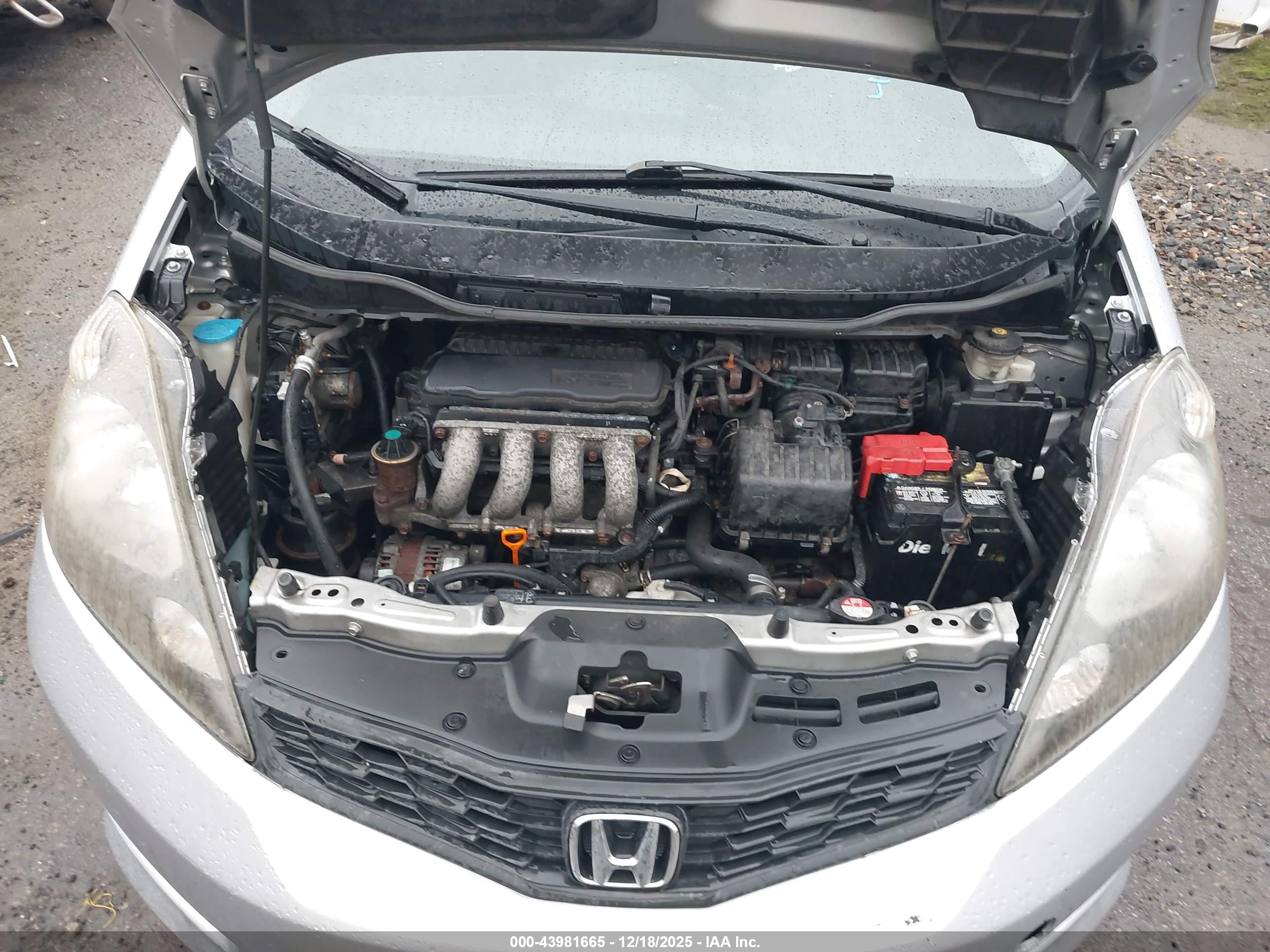 HONDA FIT image 10