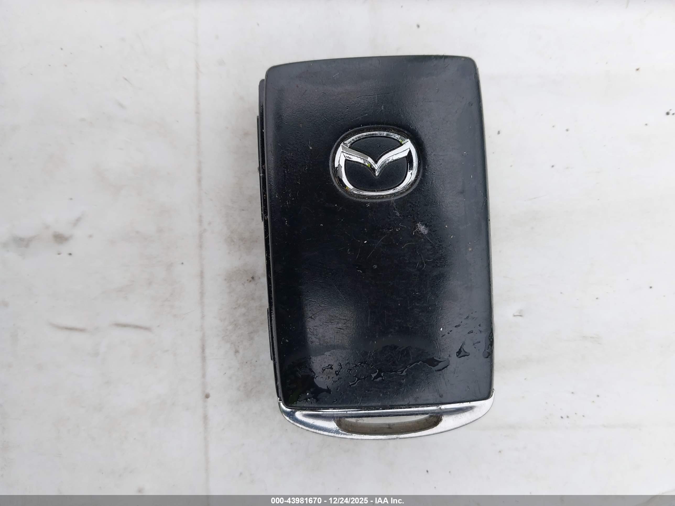 MAZDA CX-30 image 11