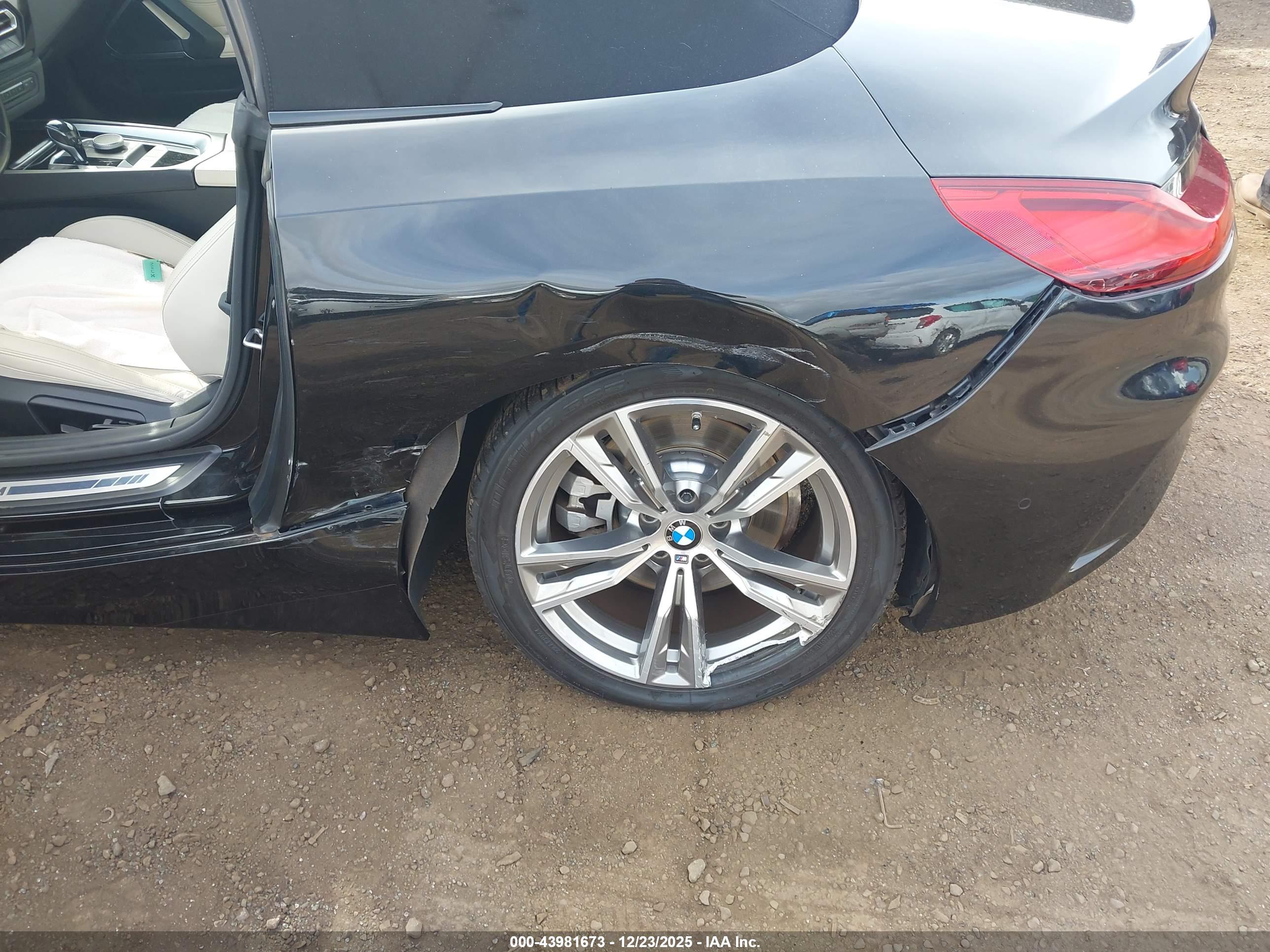 BMW Z4 image 6