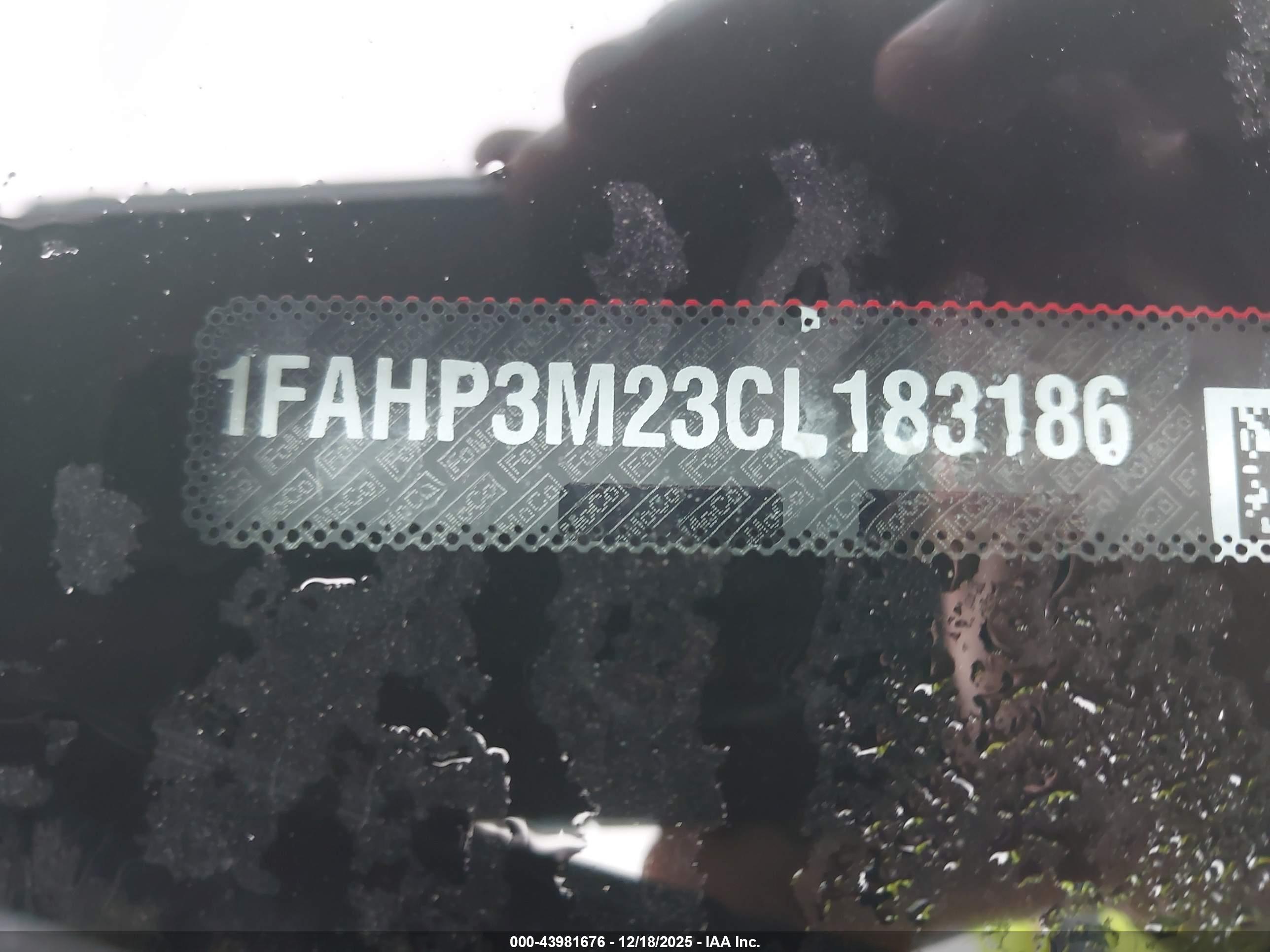 FORD FOCUS image 9