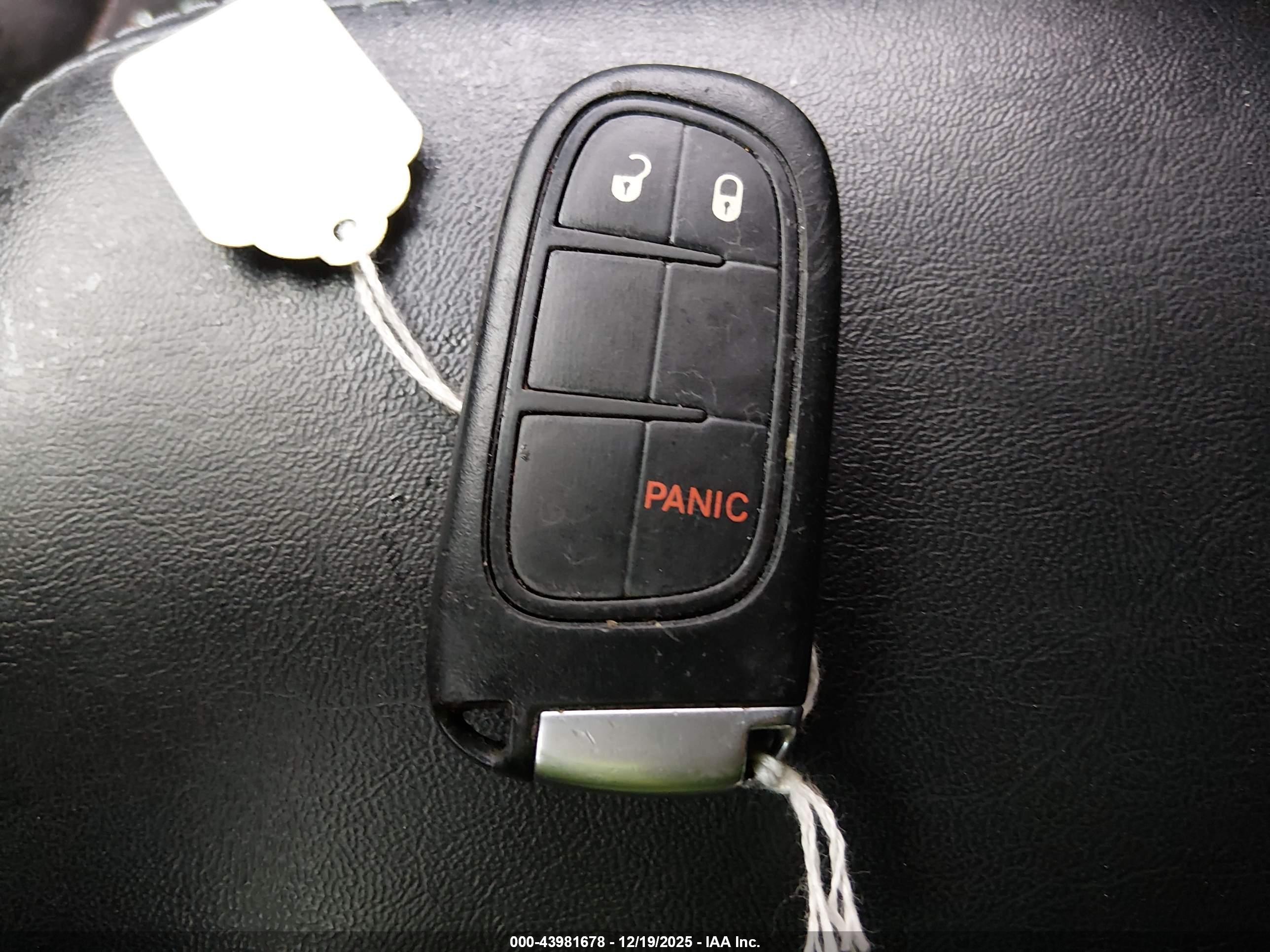 JEEP CHEROKEE image 11