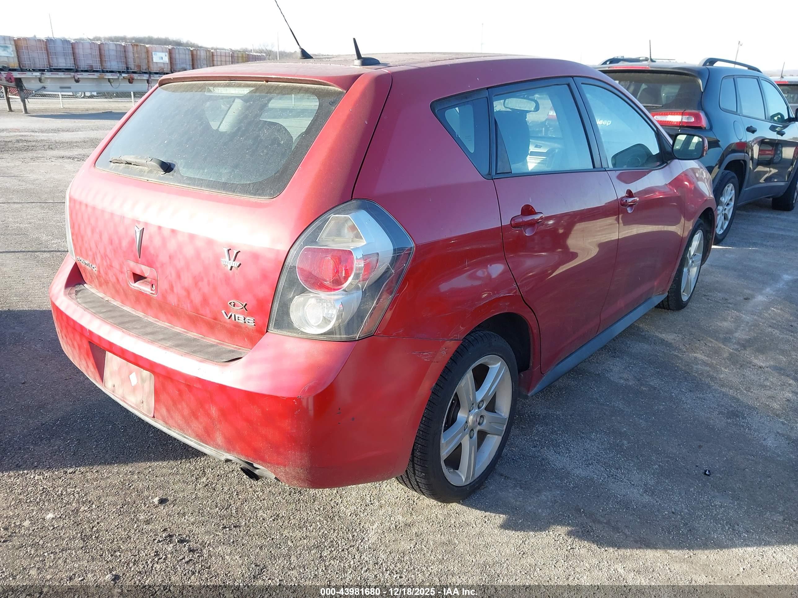 PONTIAC VIBE image 4