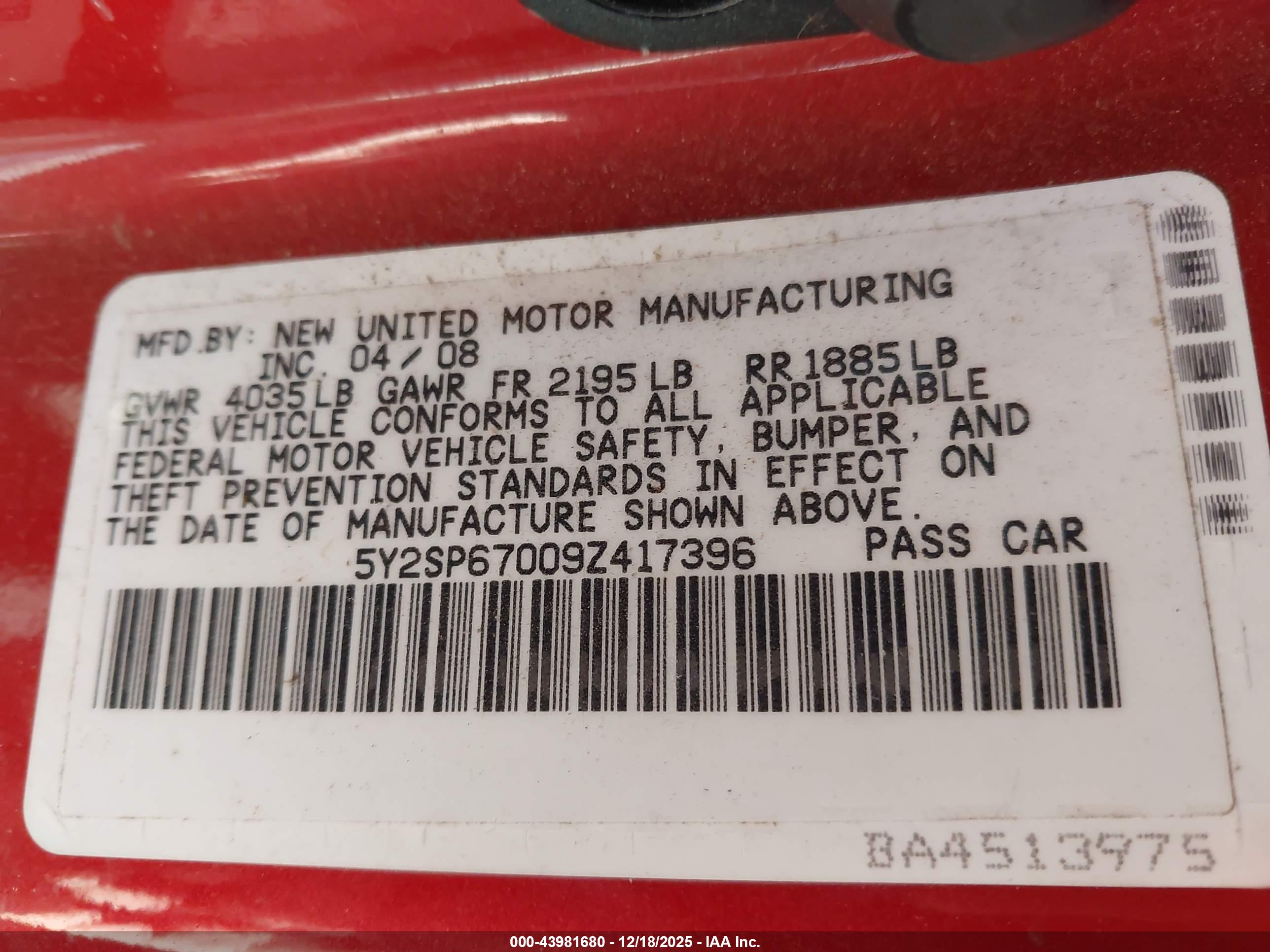 PONTIAC VIBE image 9