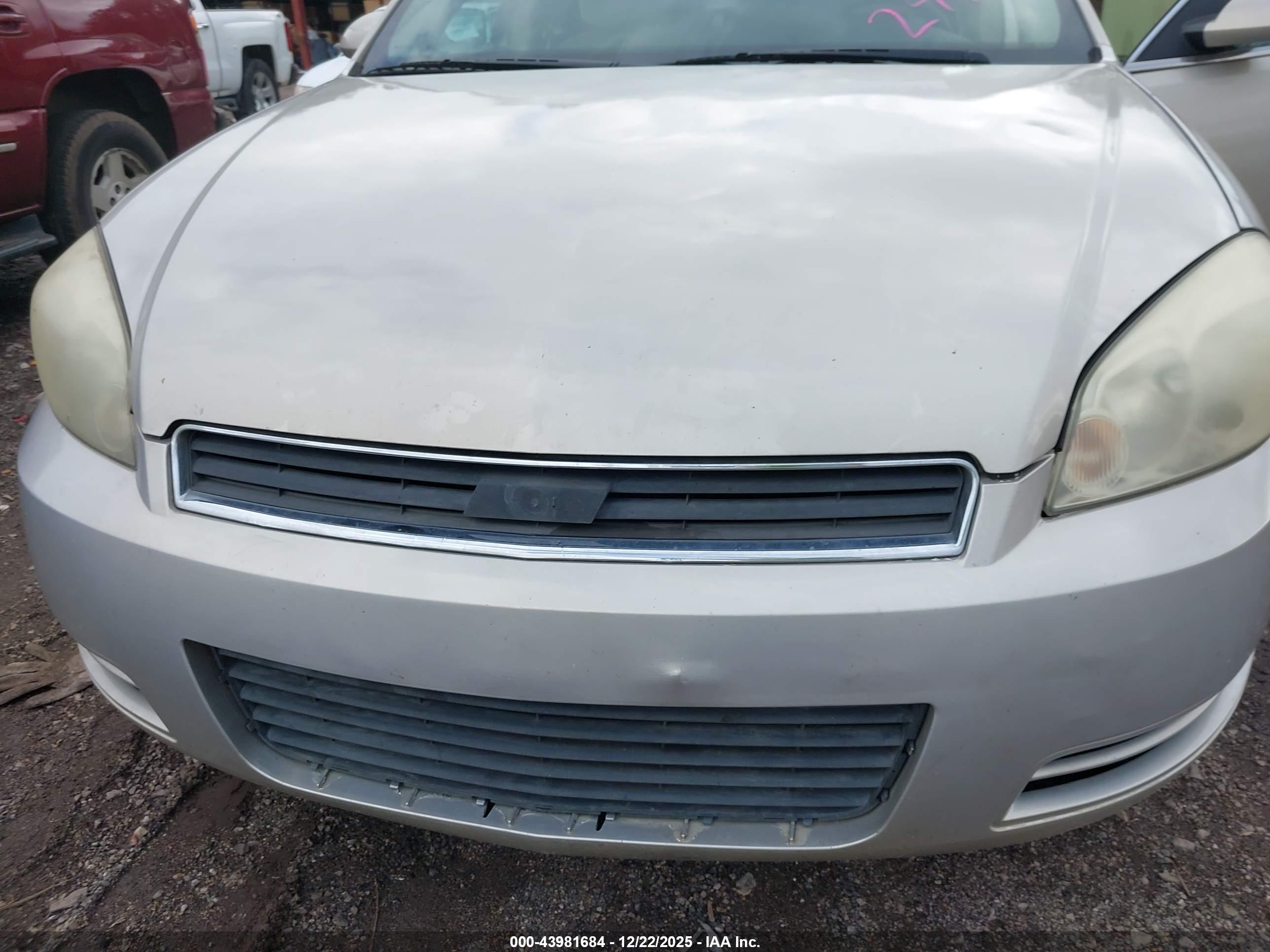 CHEVROLET IMPALA image 6