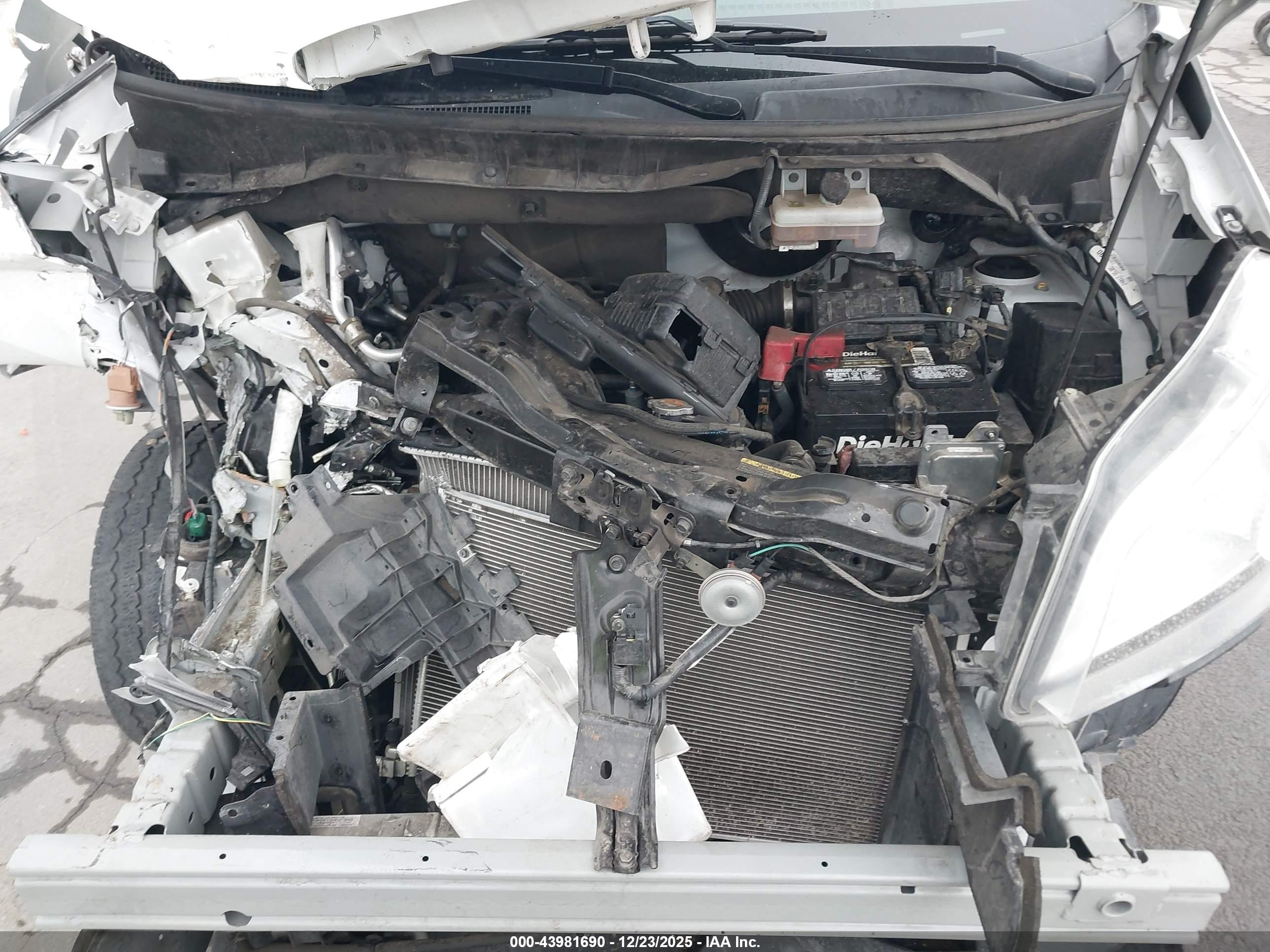 NISSAN NV200 image 10