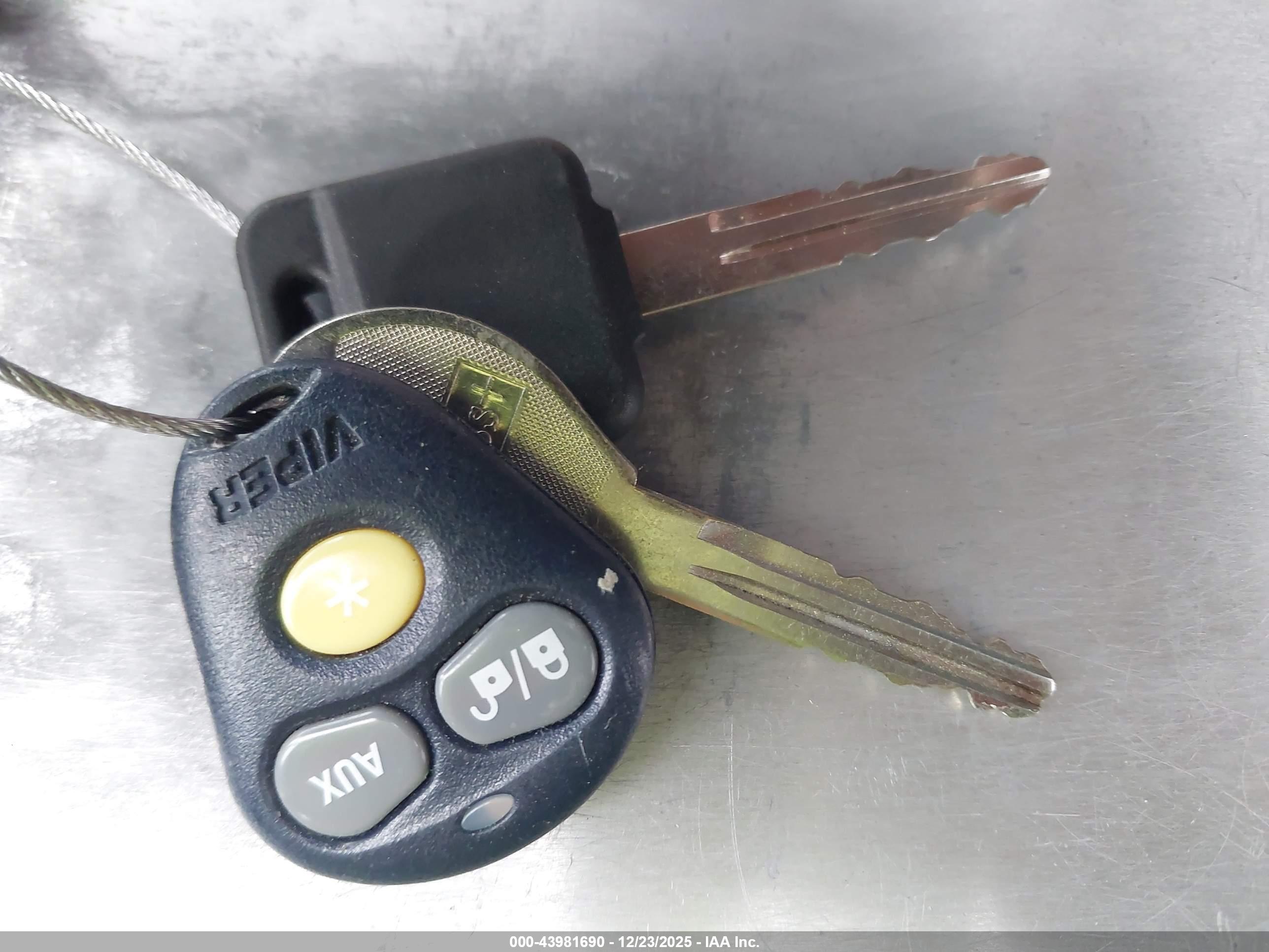 NISSAN NV200 image 11