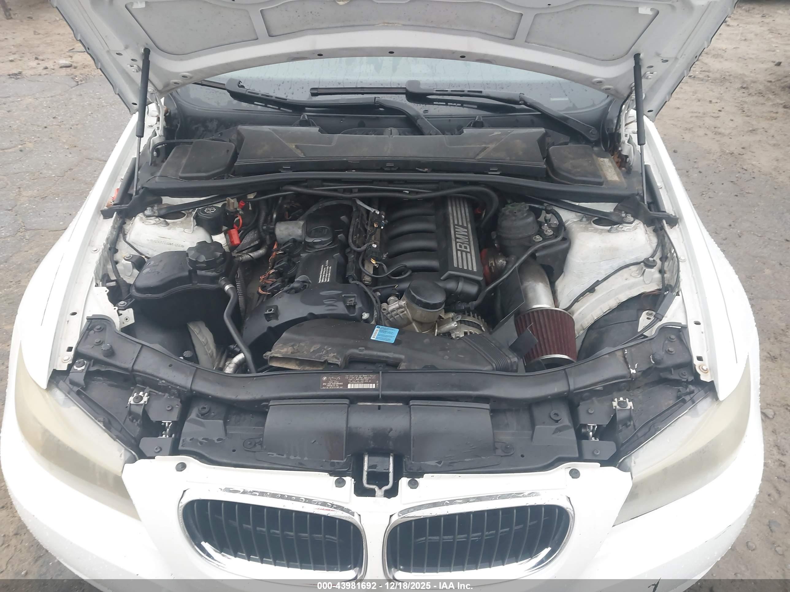 BMW 328I image 10