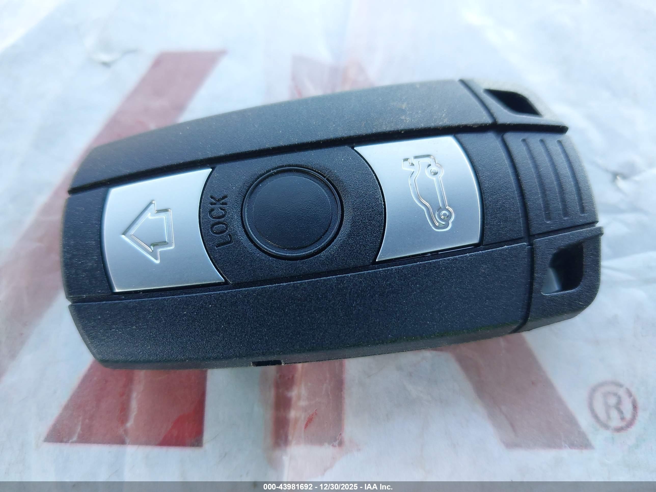 BMW 328I image 11