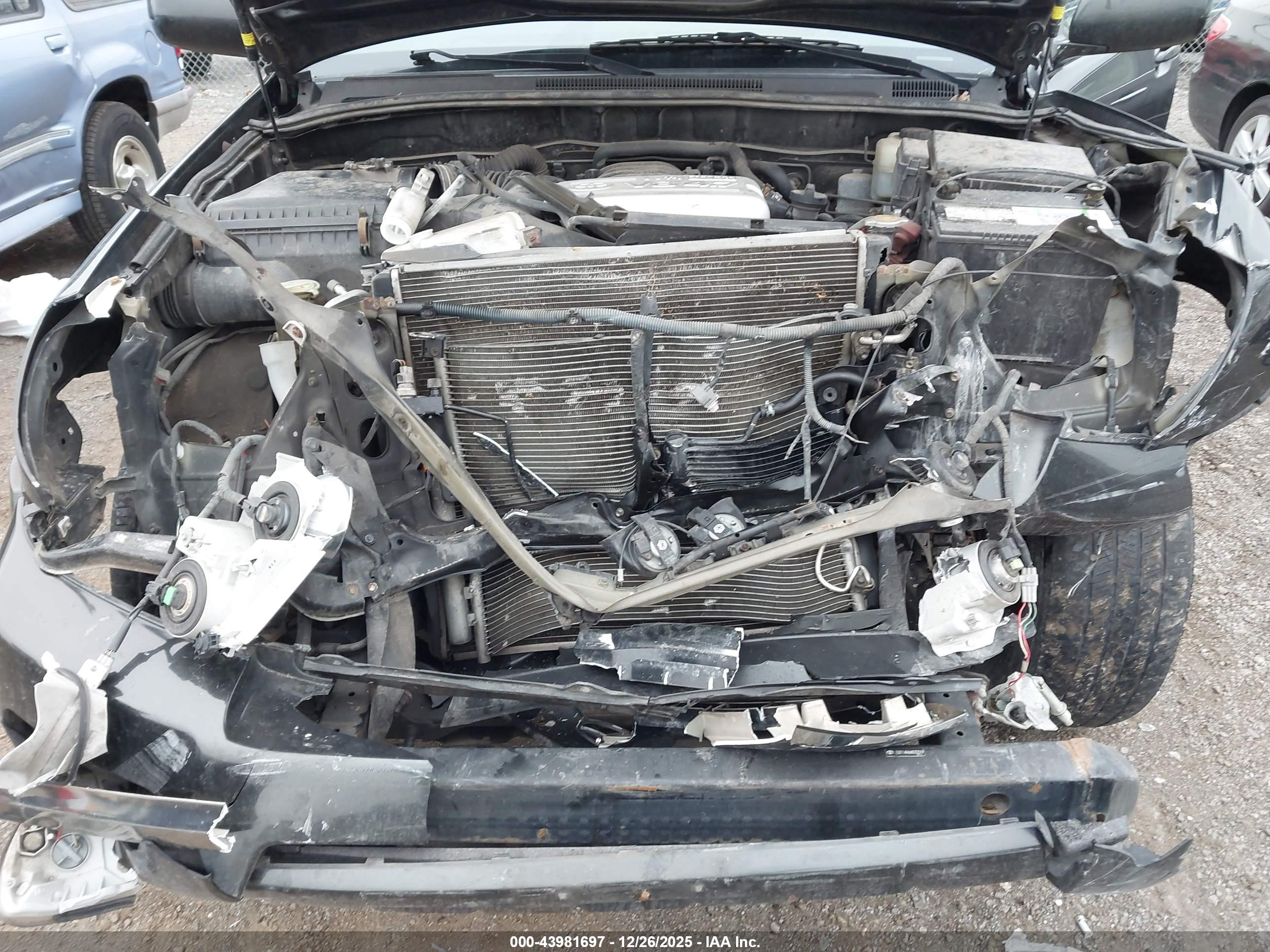TOYOTA 4RUNNER image 10