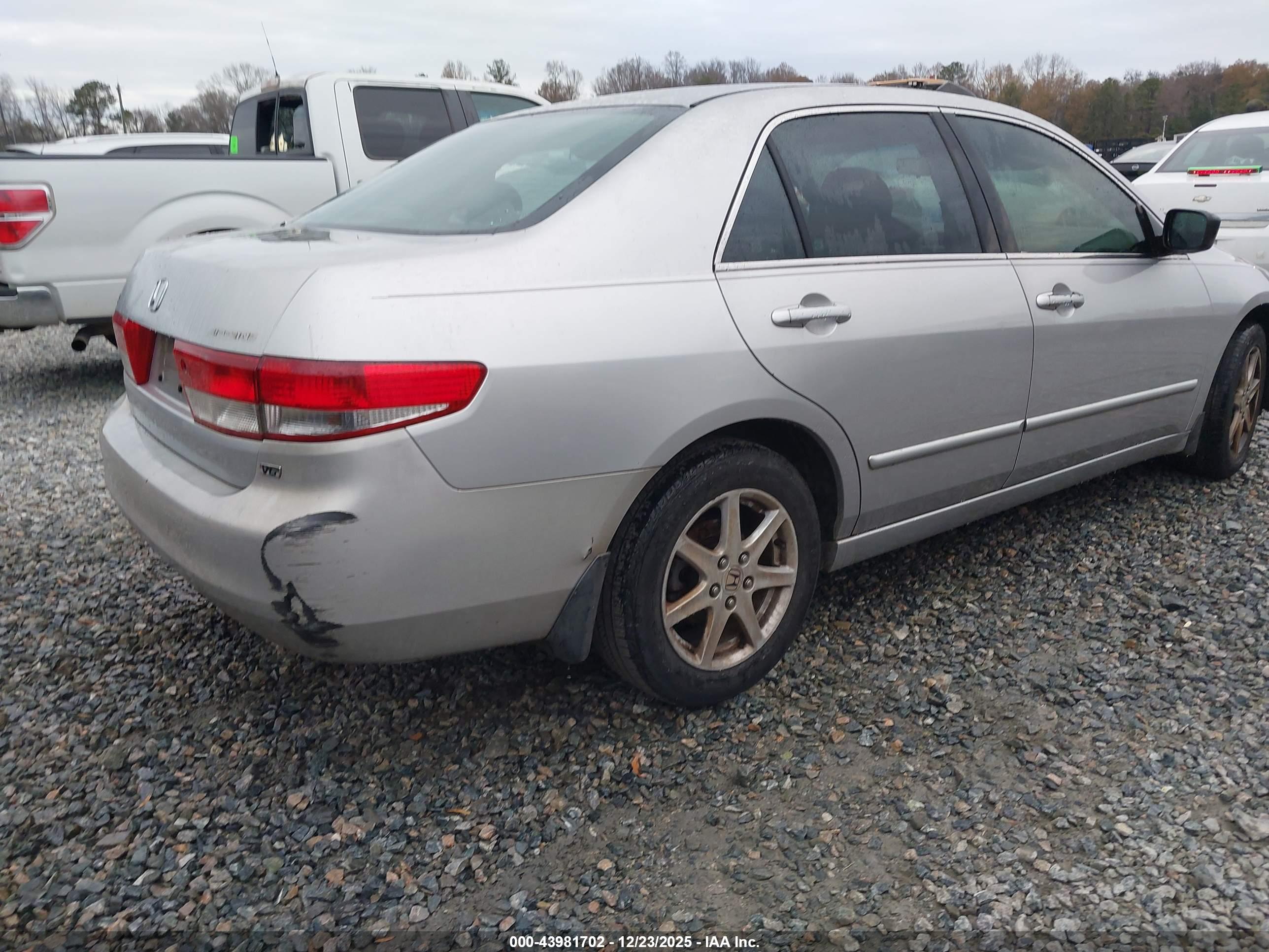HONDA ACCORD image 4