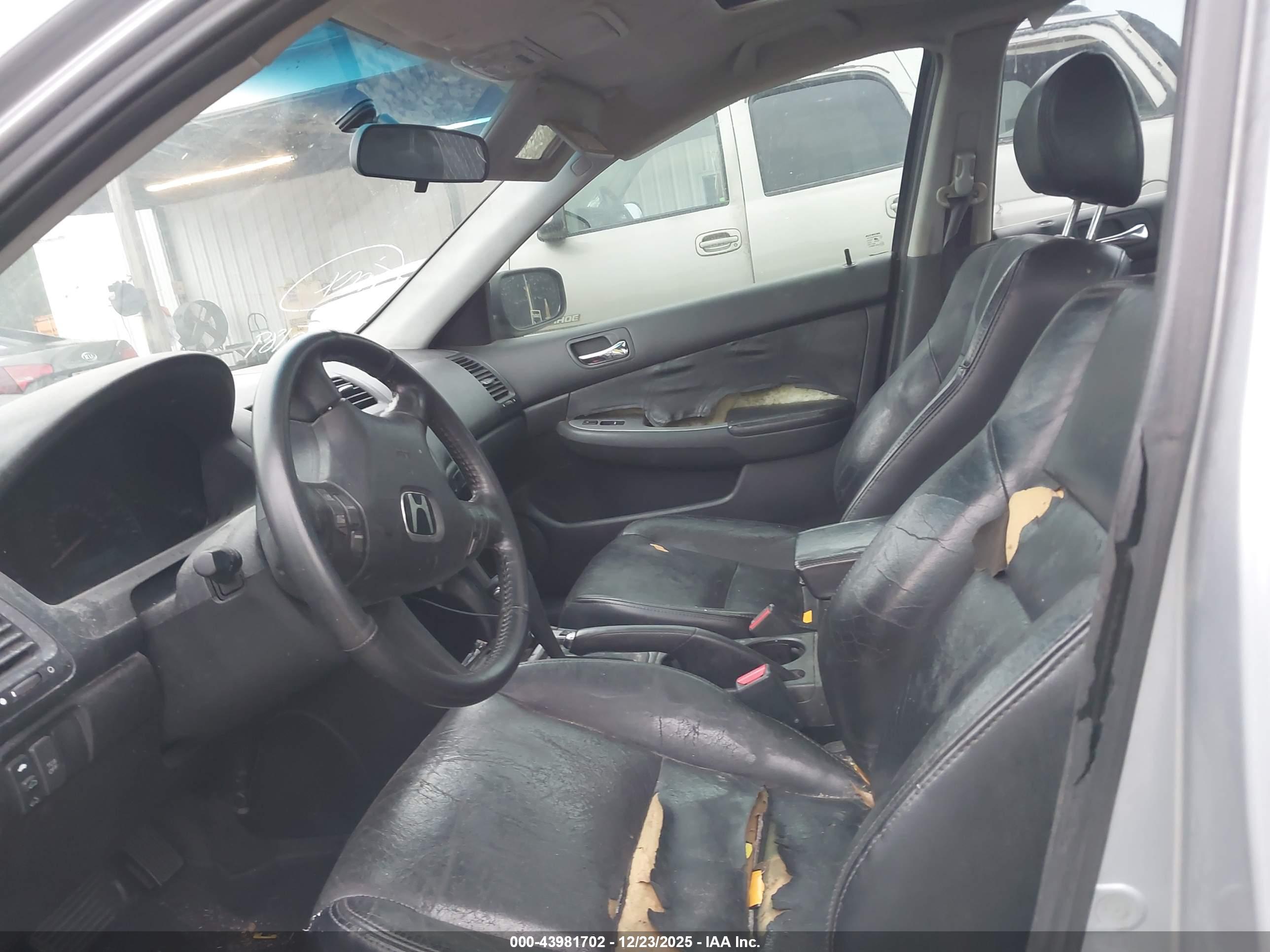 HONDA ACCORD image 5