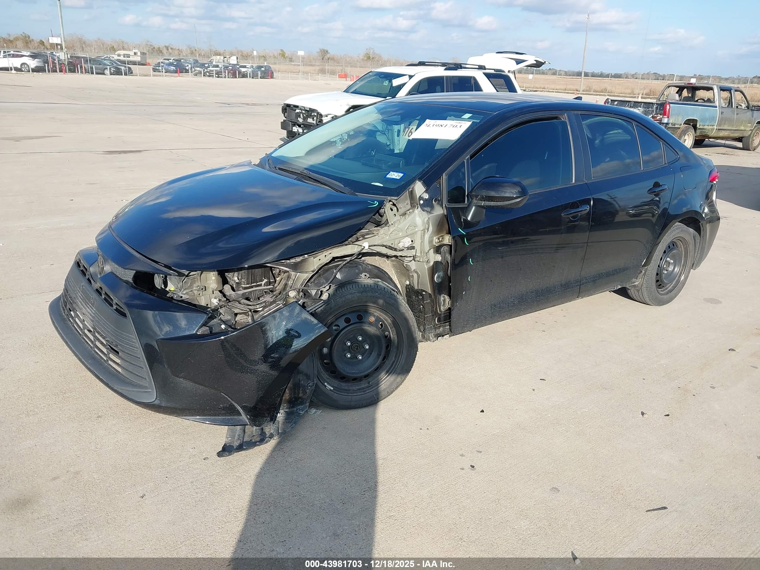 TOYOTA COROLLA image 2
