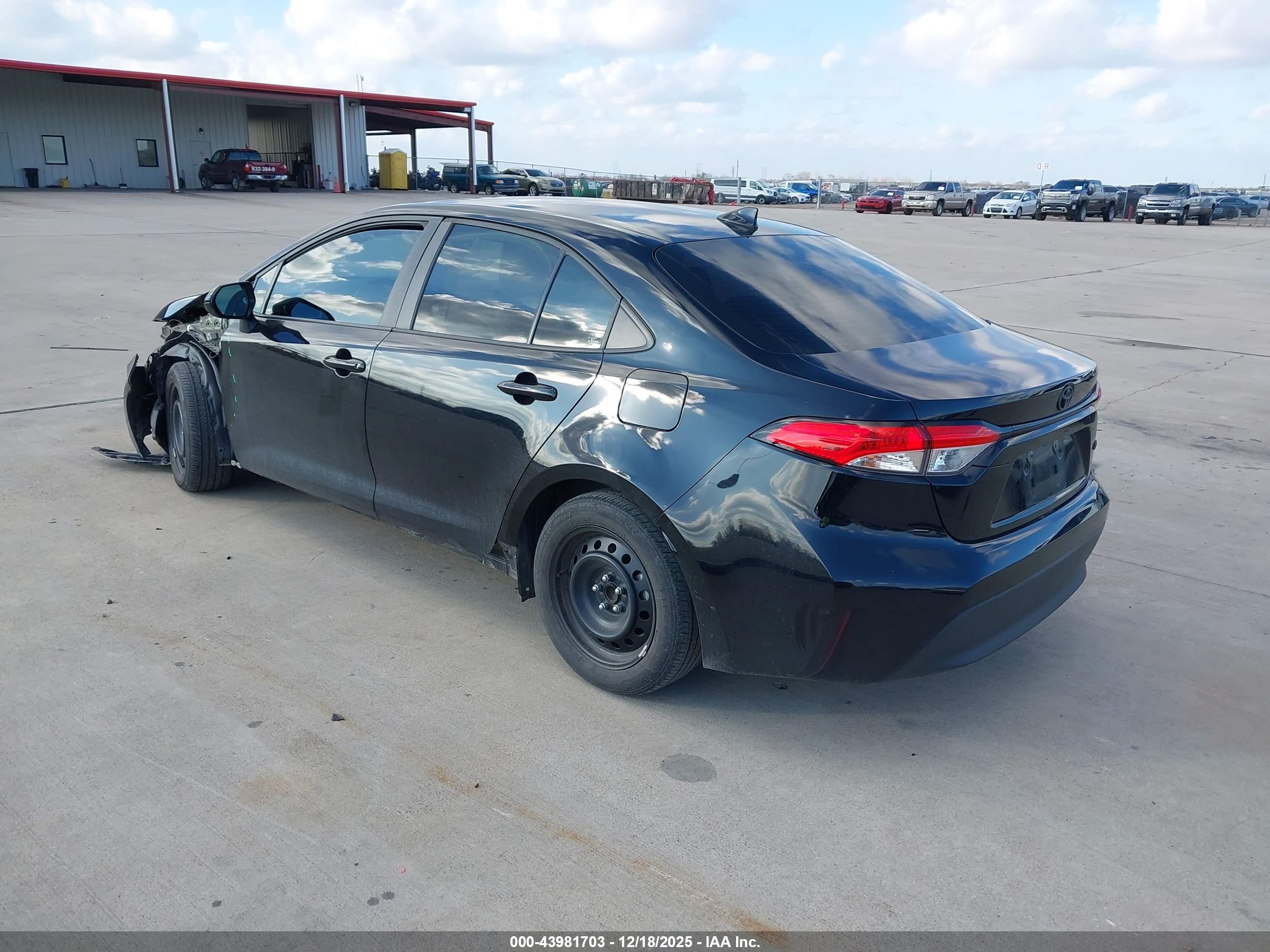 TOYOTA COROLLA image 3