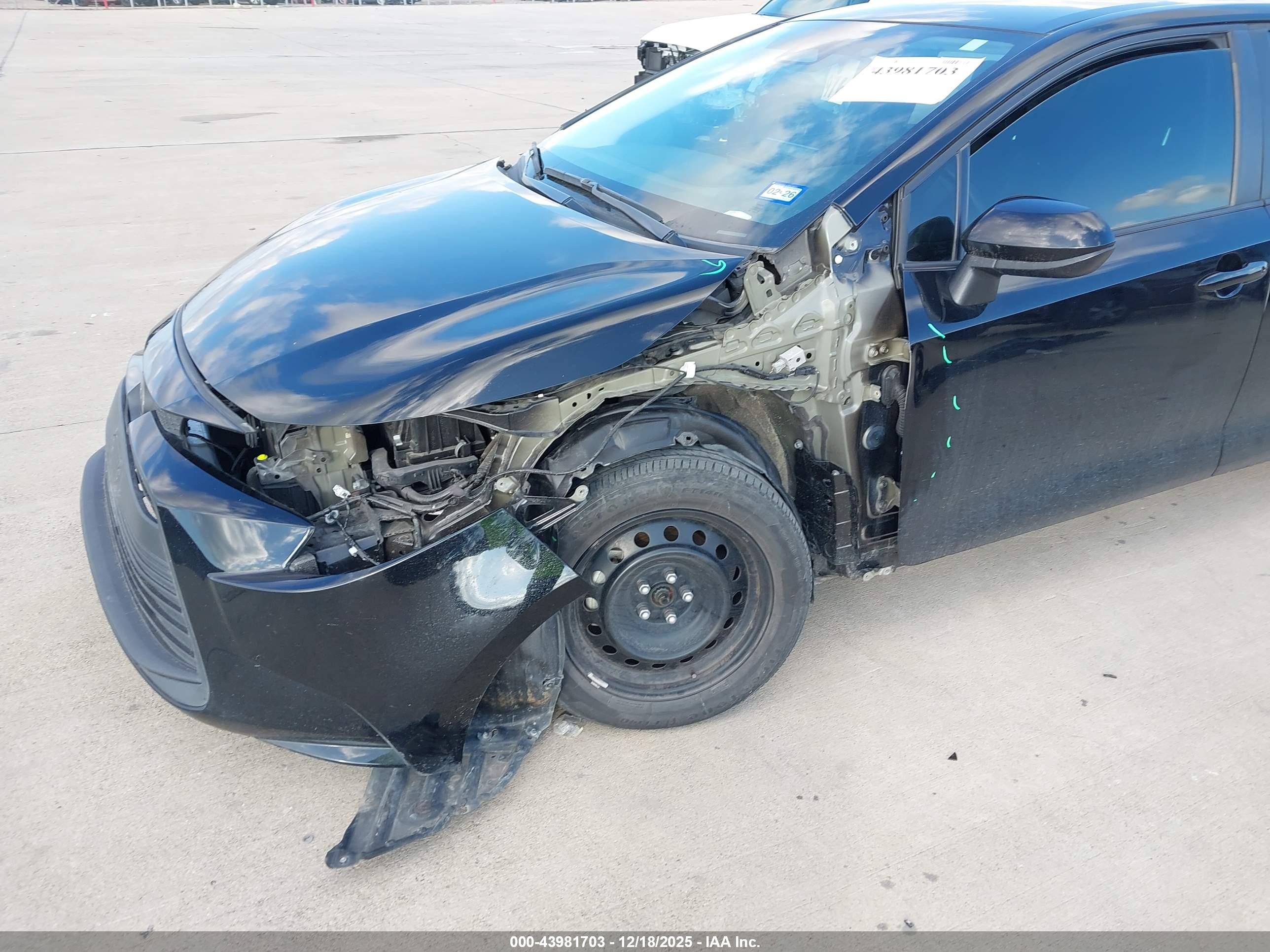 TOYOTA COROLLA image 6