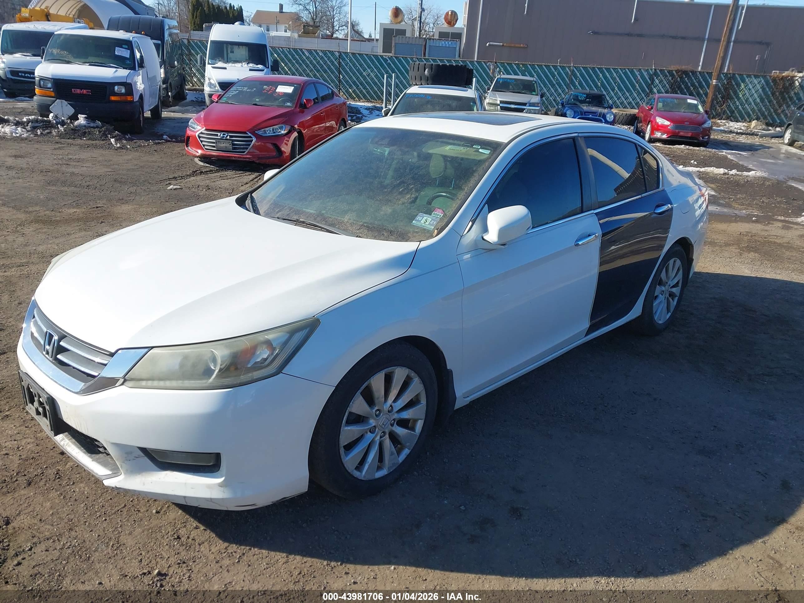 HONDA ACCORD image 2