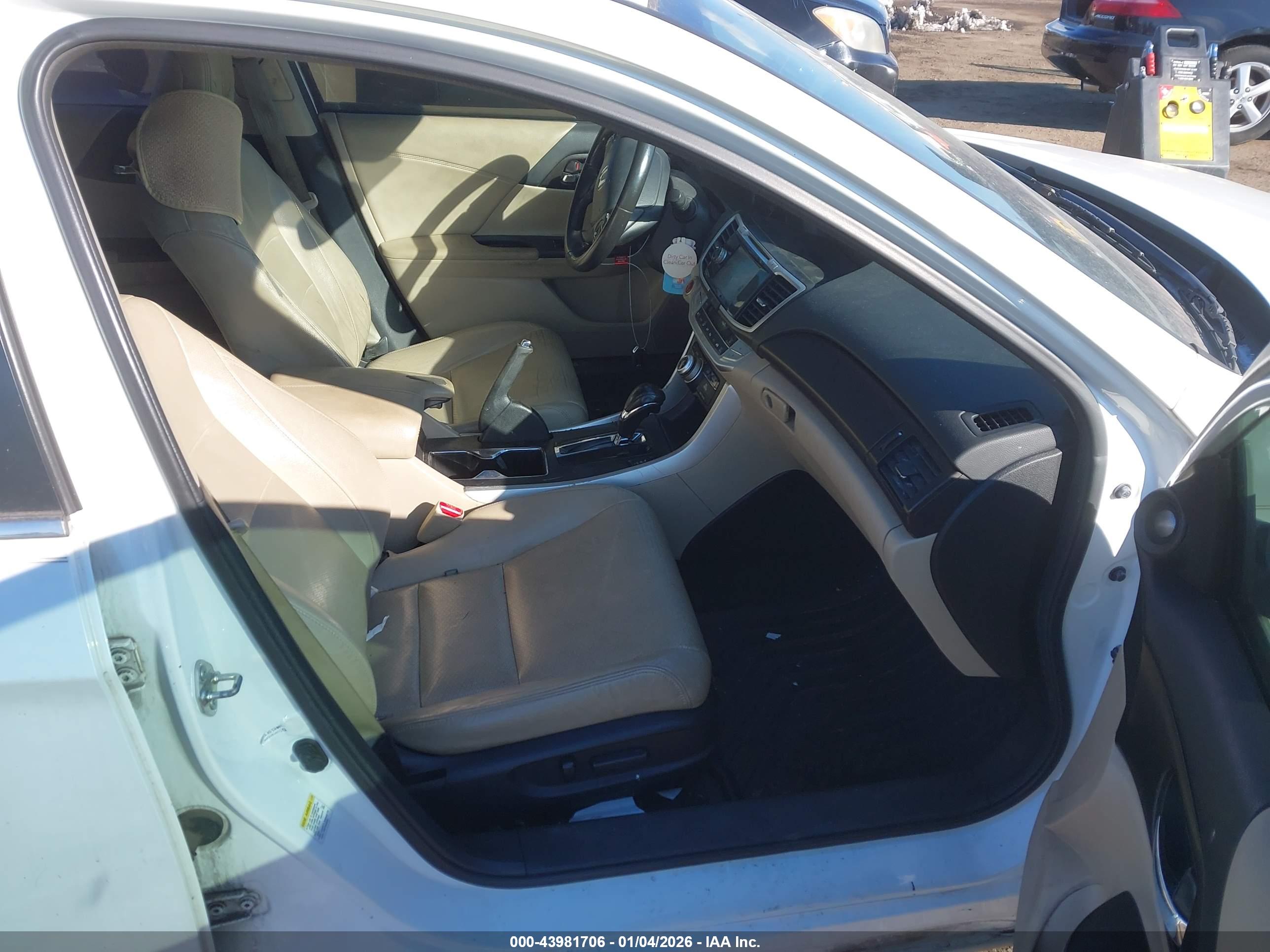 HONDA ACCORD image 5