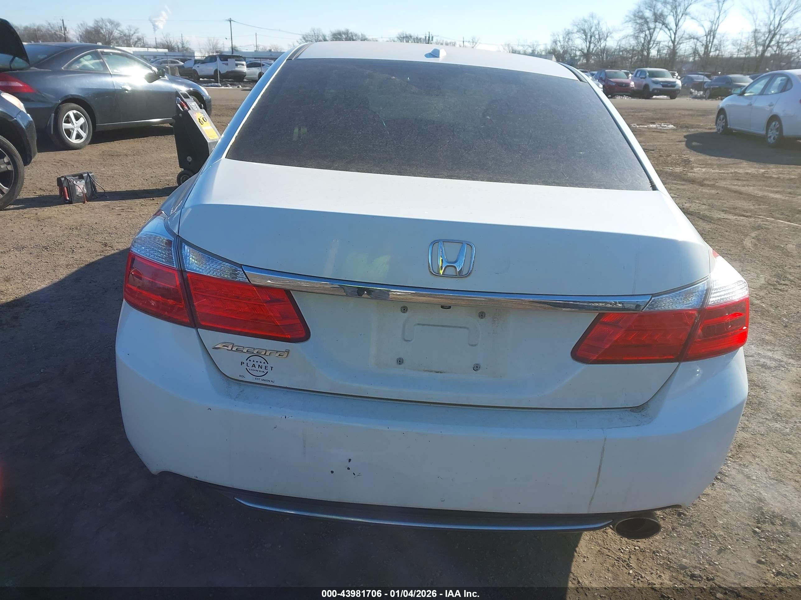 HONDA ACCORD image 6