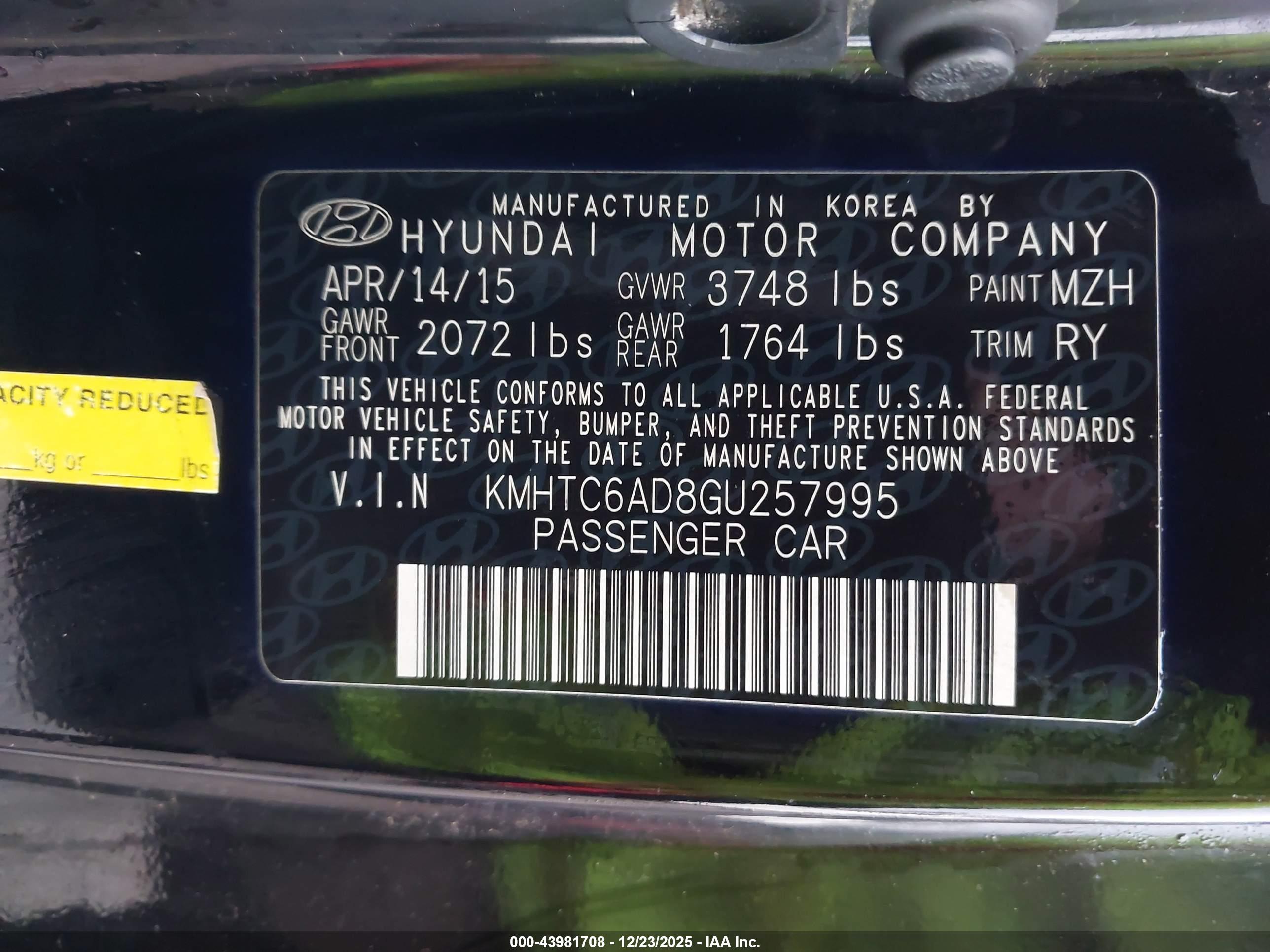 HYUNDAI VELOSTER image 9