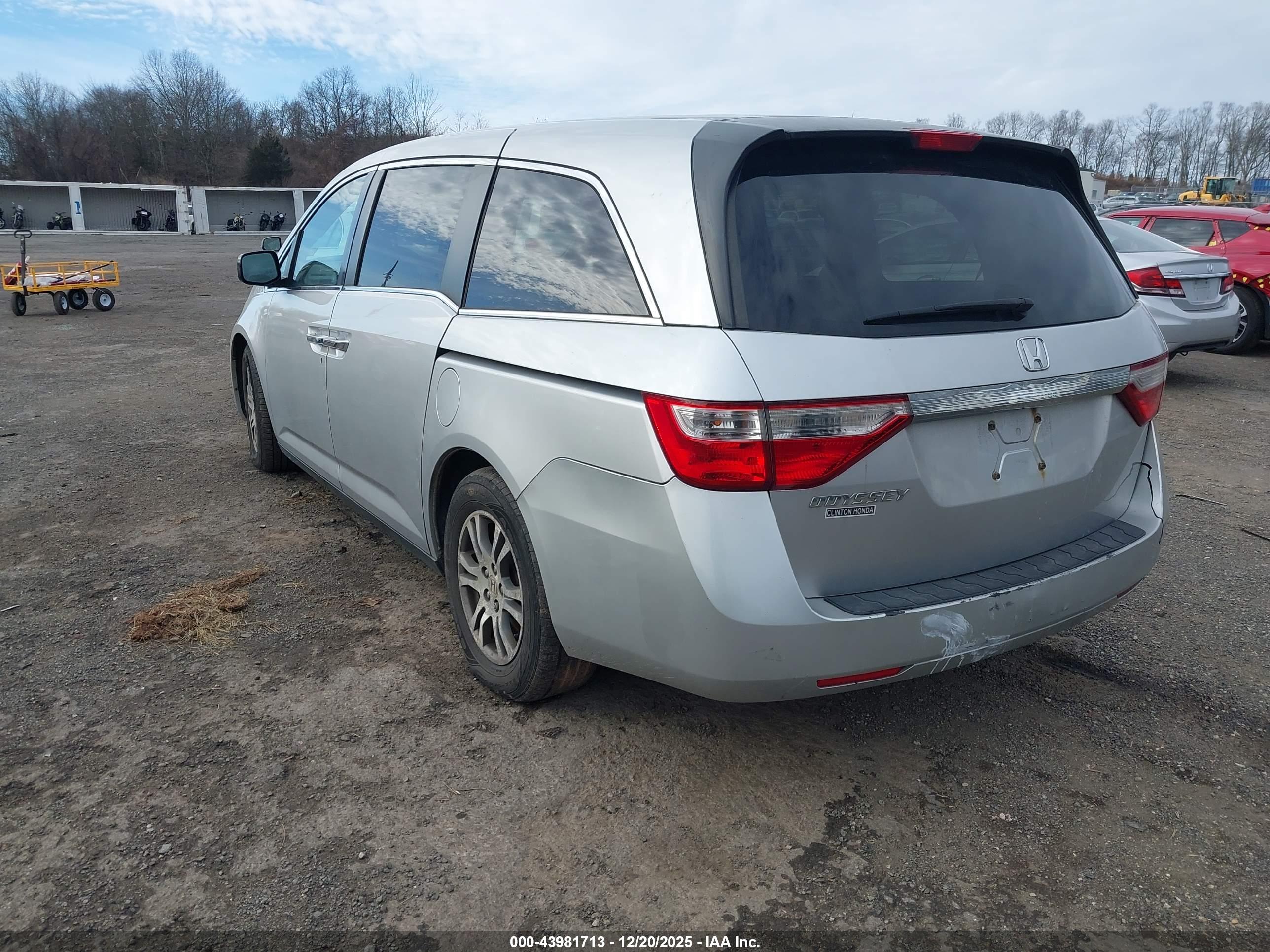 HONDA ODYSSEY image 3