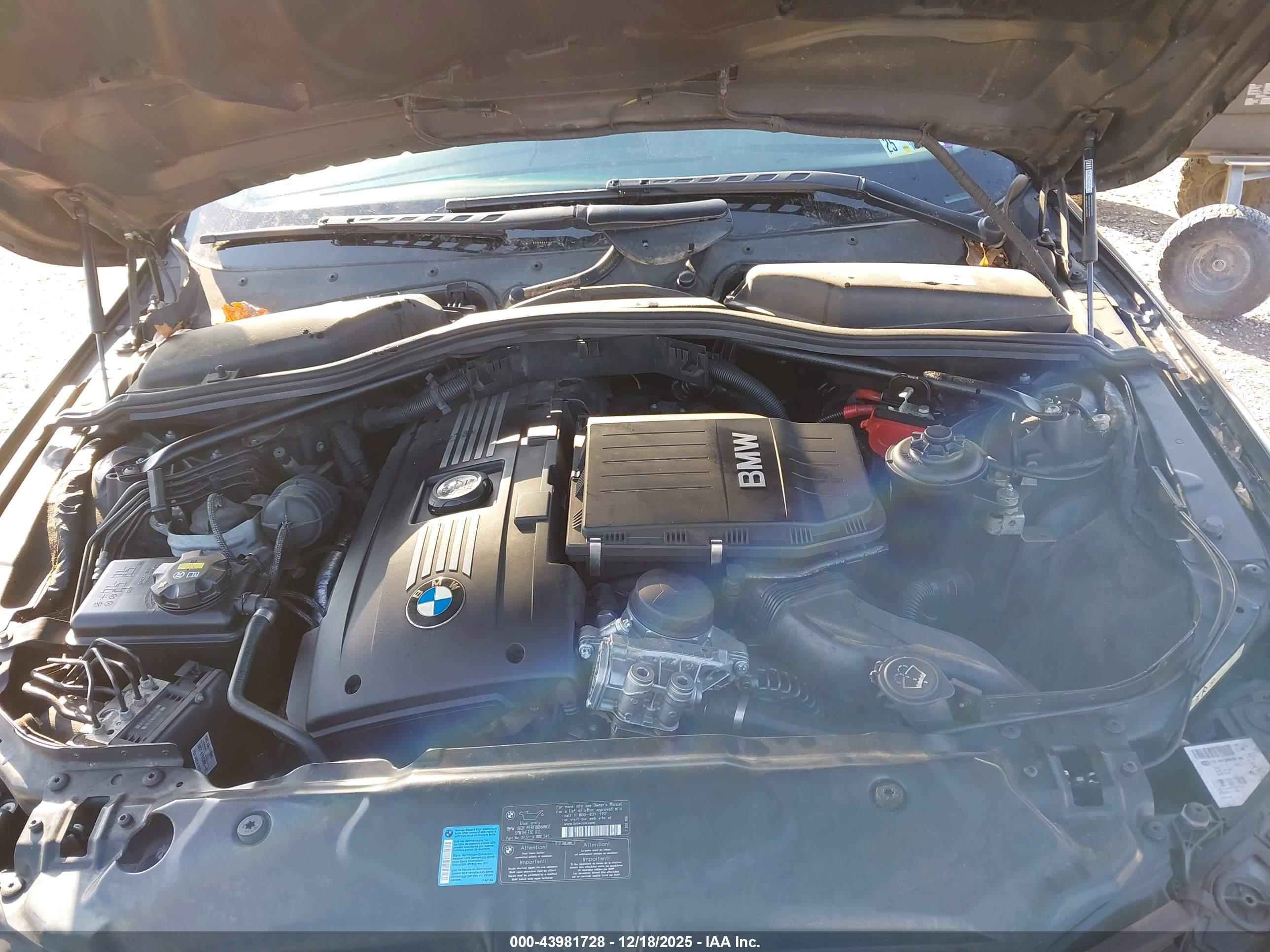 BMW 535XI image 10