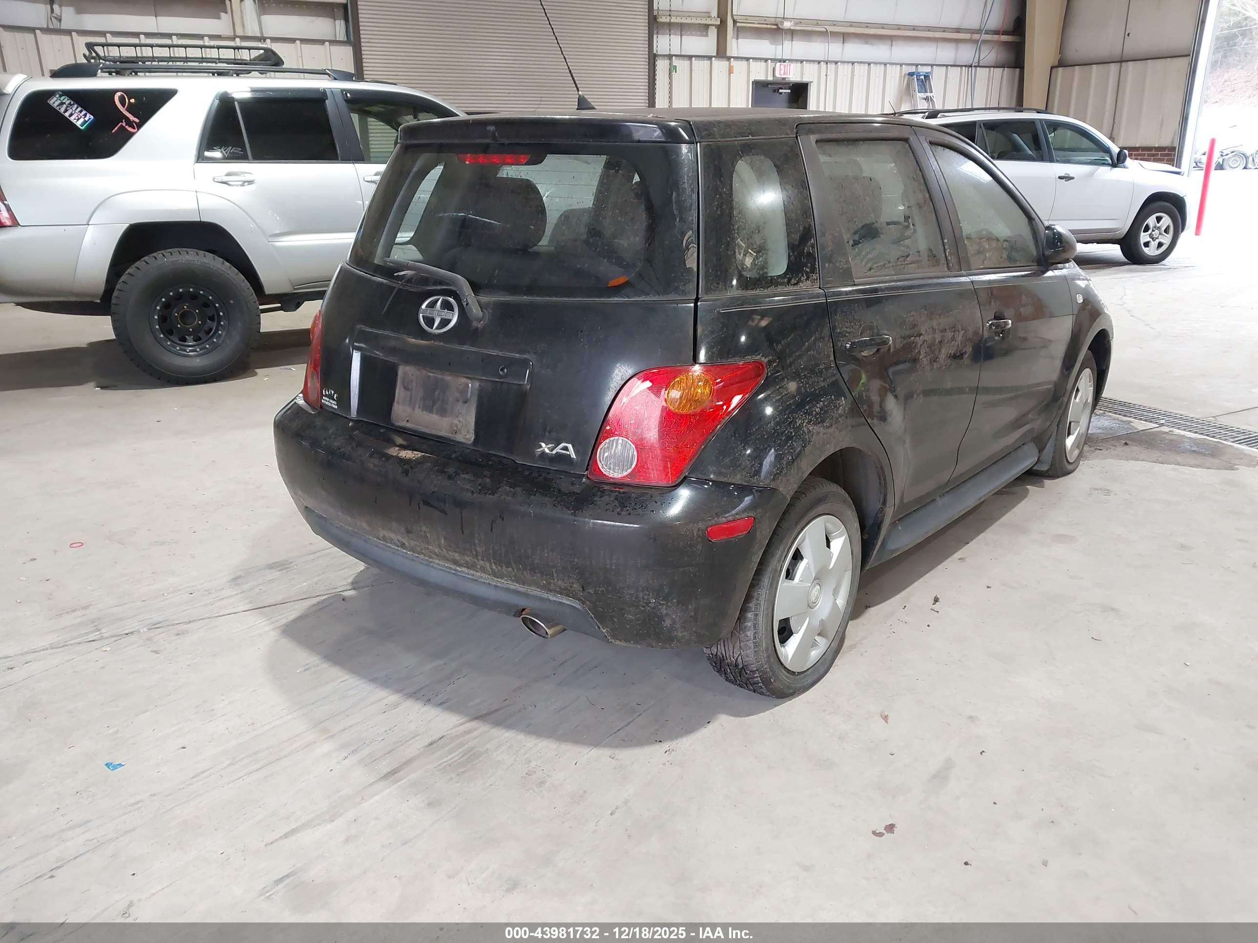 SCION XA image 4