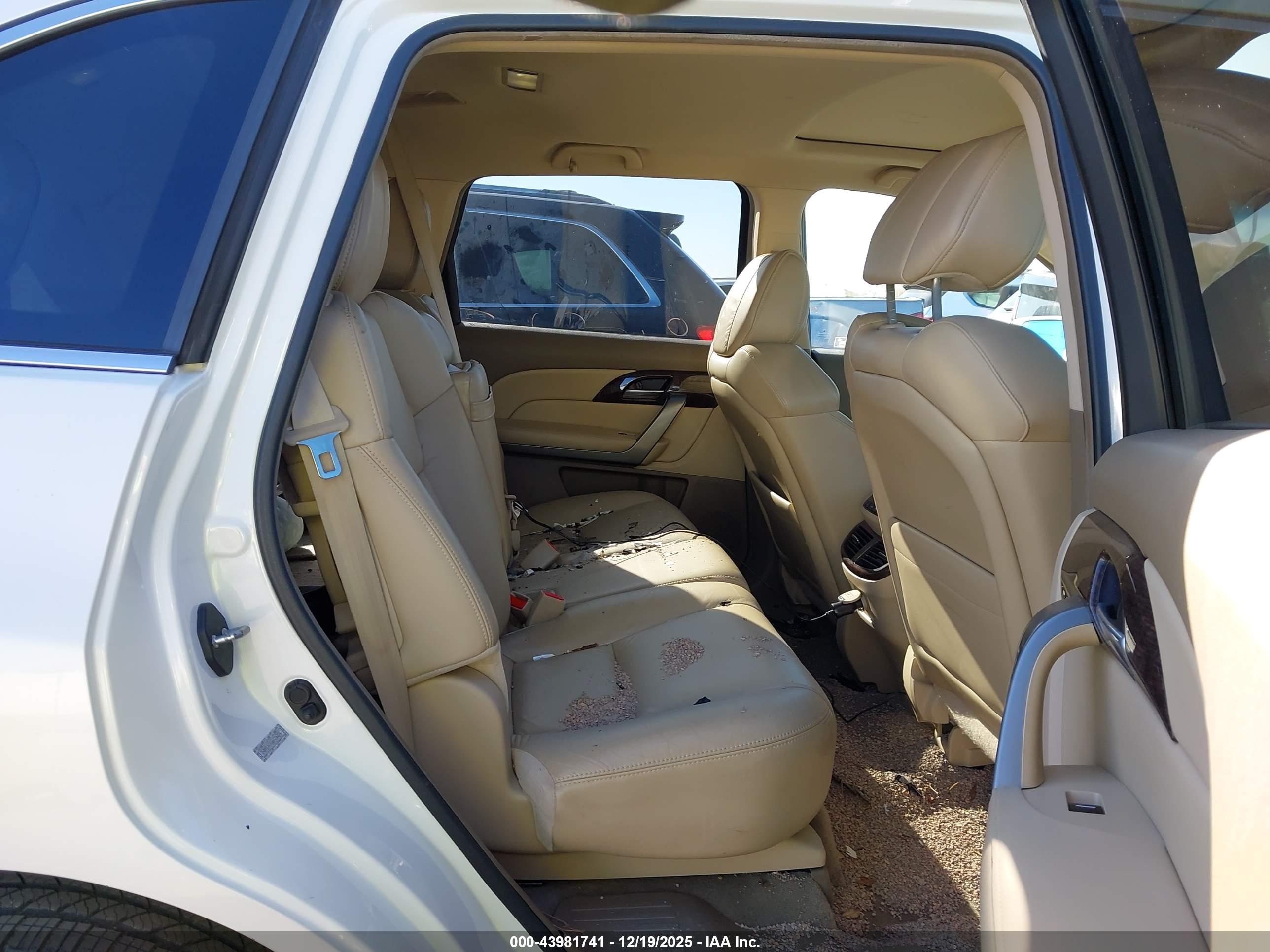 ACURA MDX image 8
