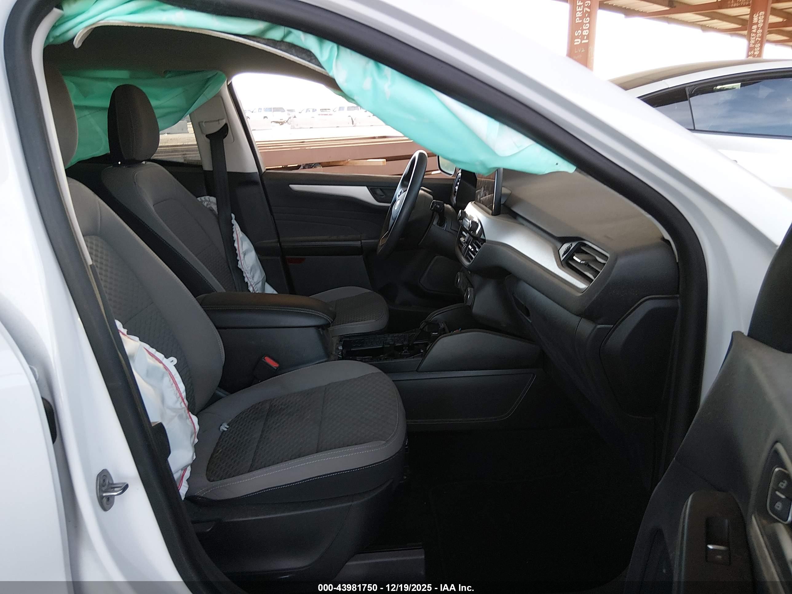 FORD ESCAPE image 5