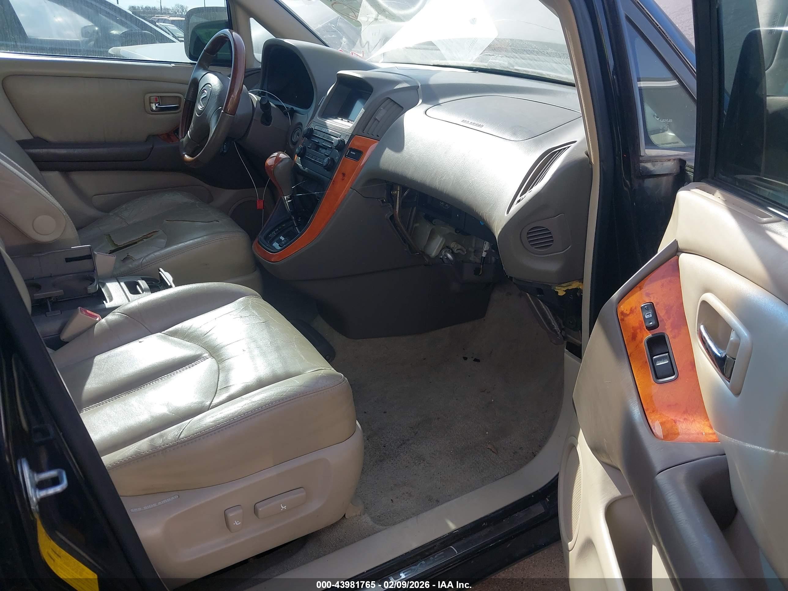 LEXUS RX image 5