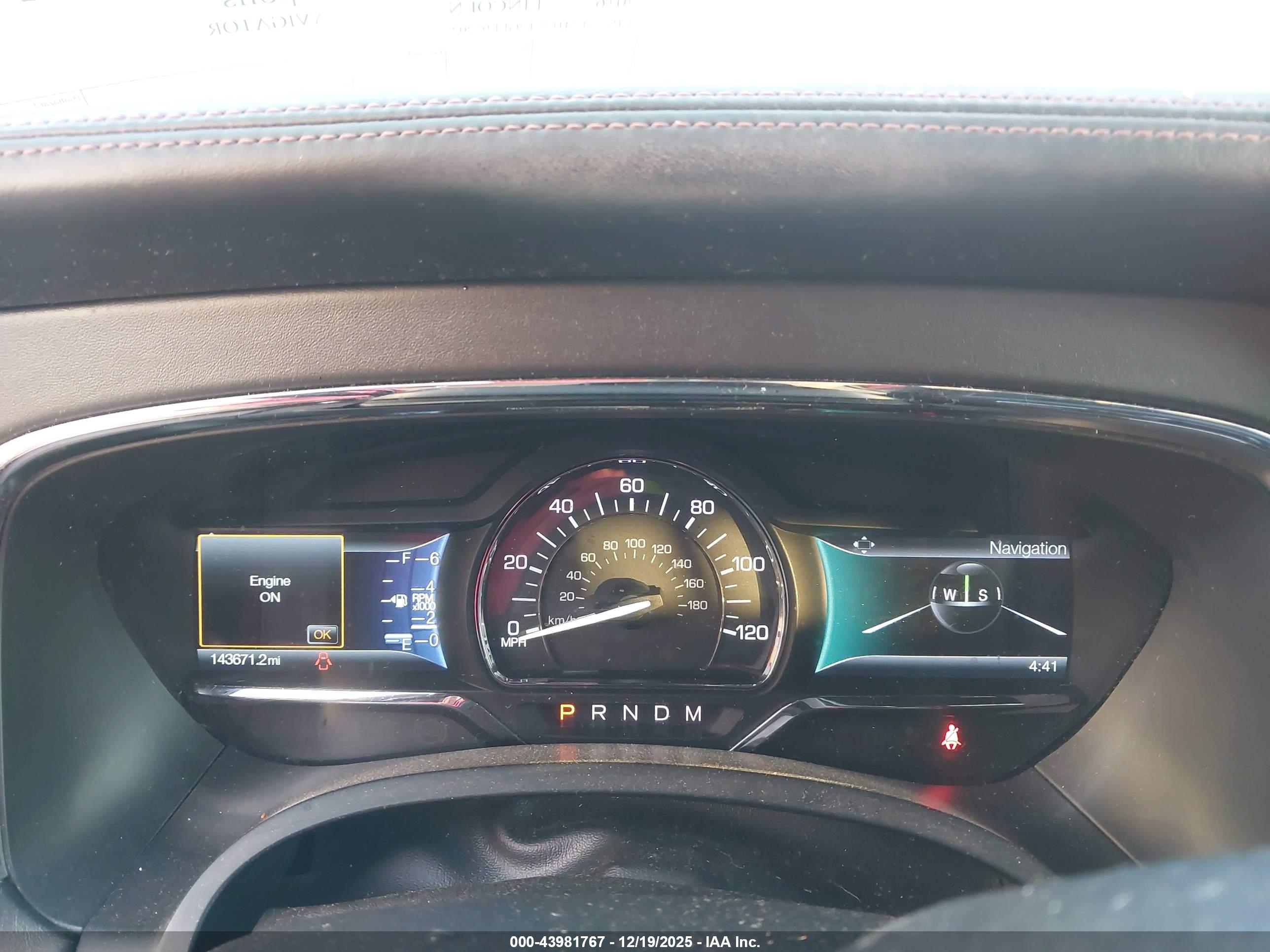 LINCOLN NAVIGATOR image 7