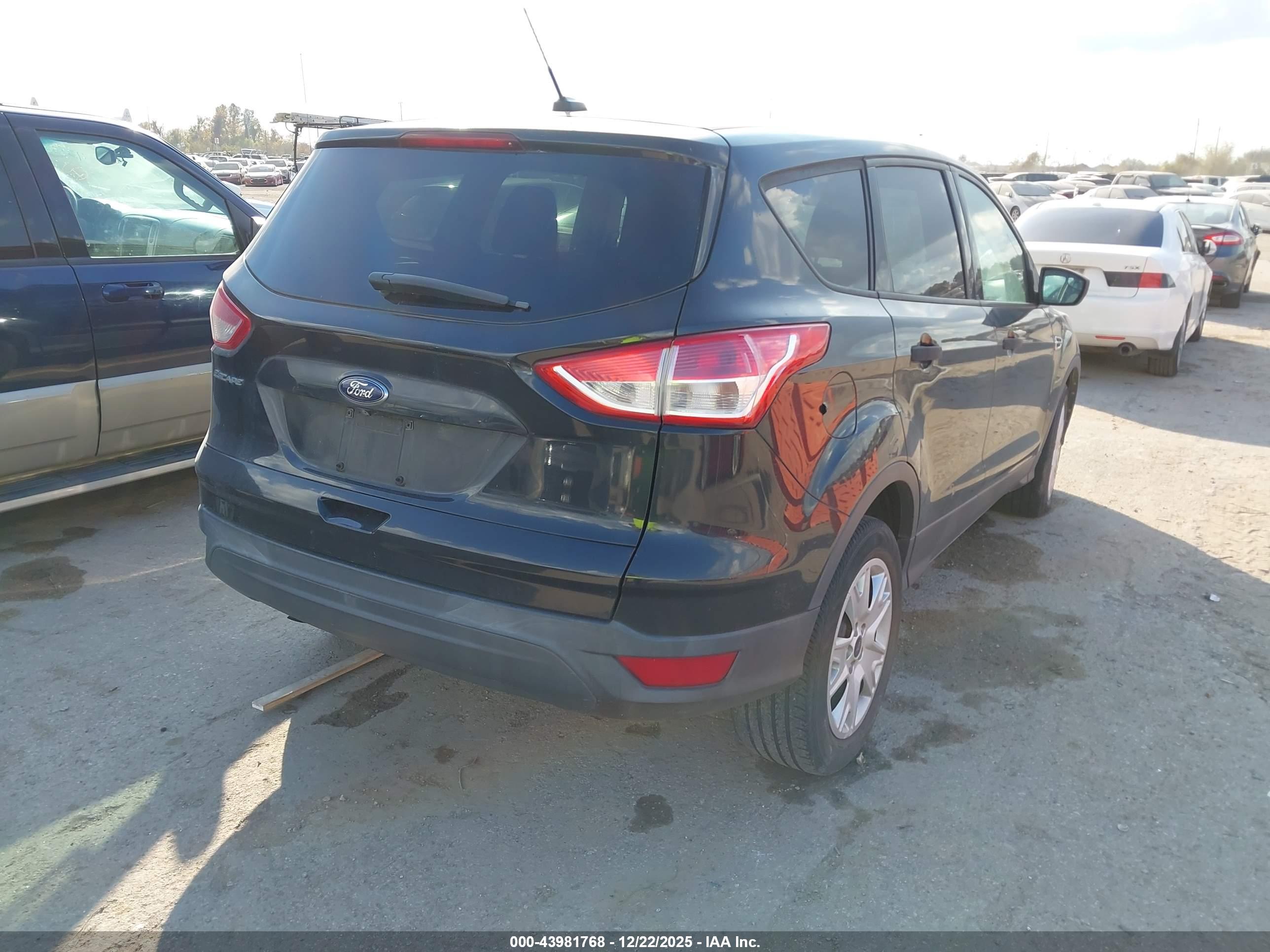 FORD ESCAPE image 4