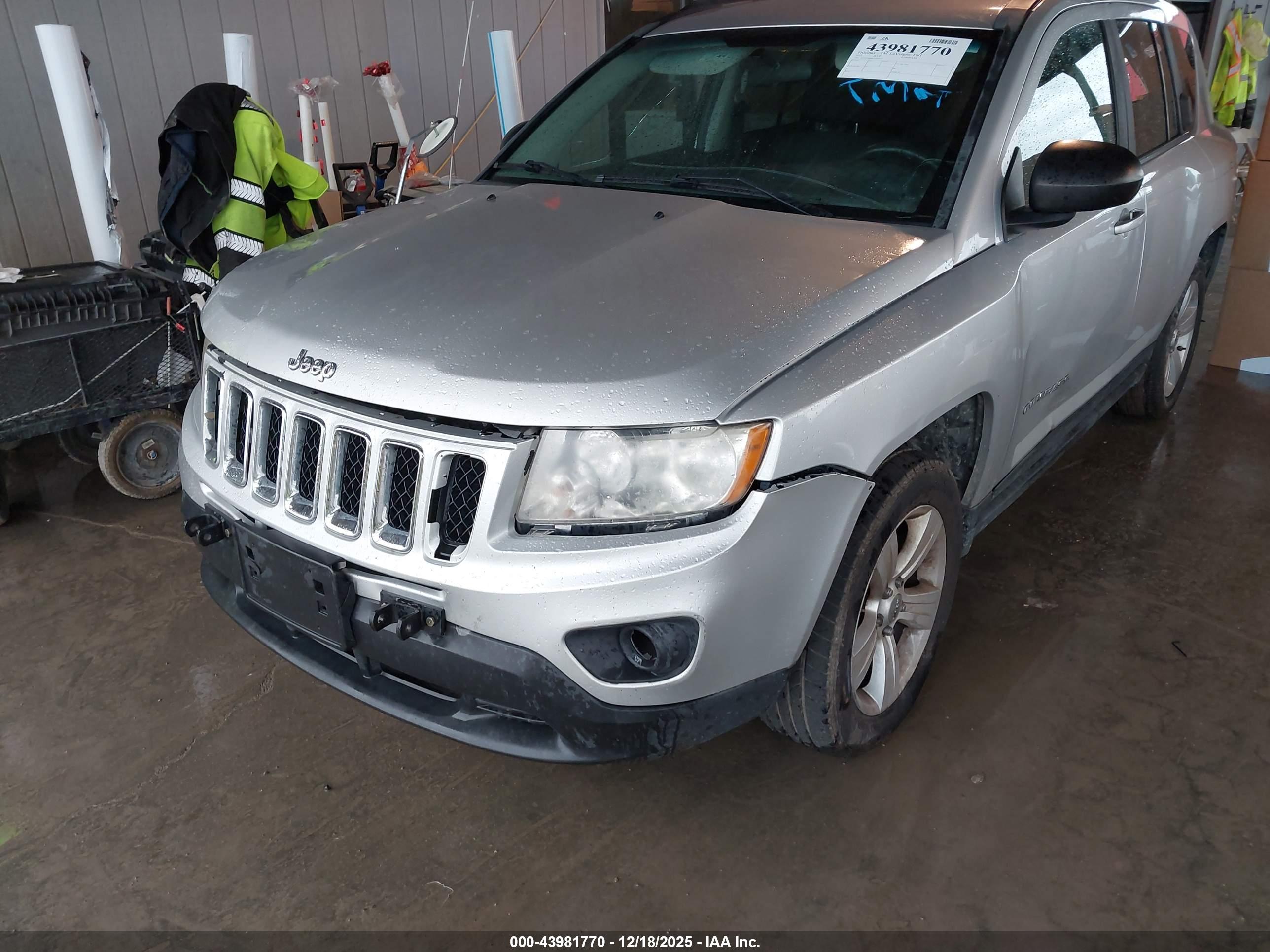 JEEP COMPASS image 6