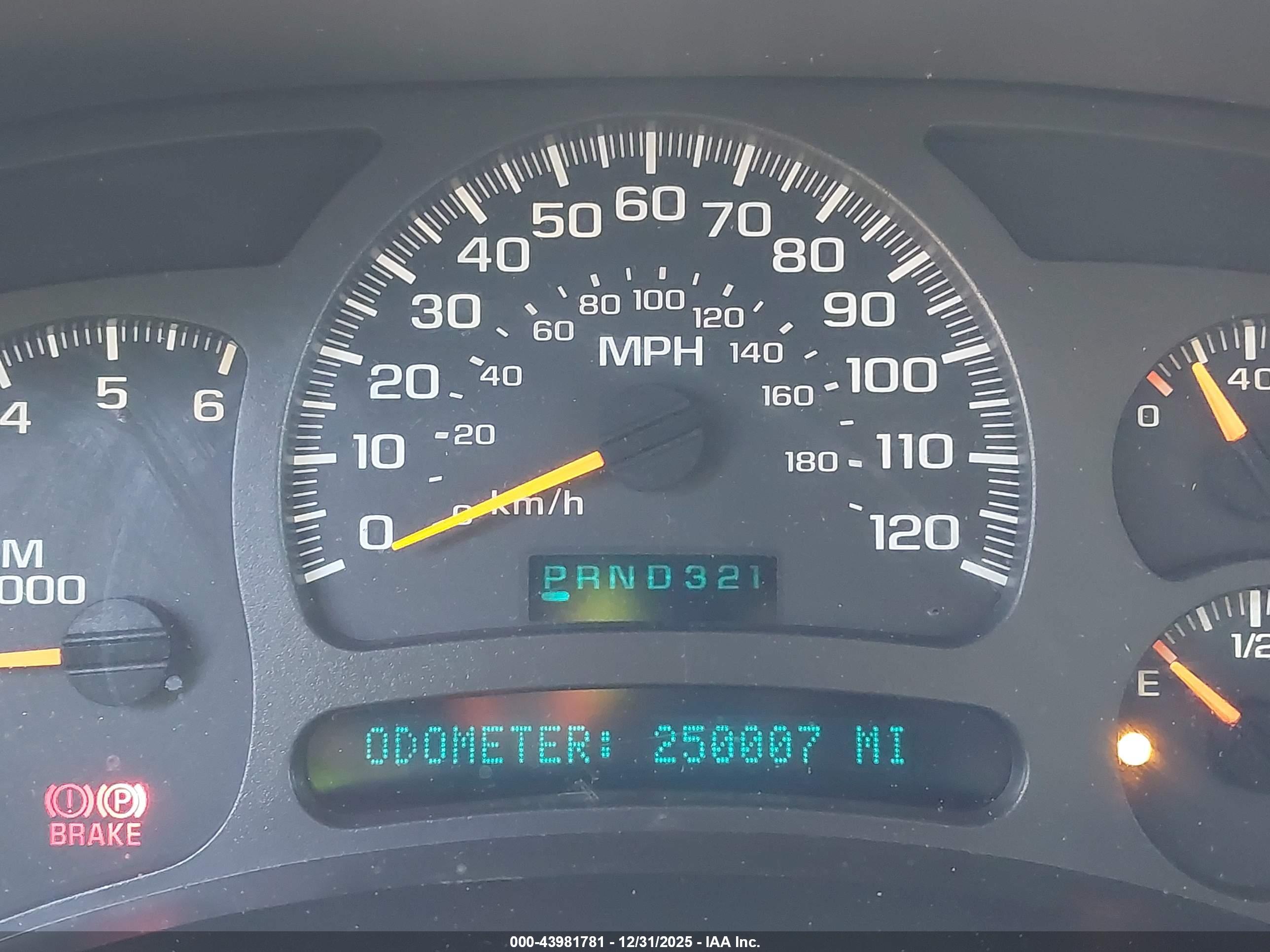 CHEVROLET TAHOE image 7