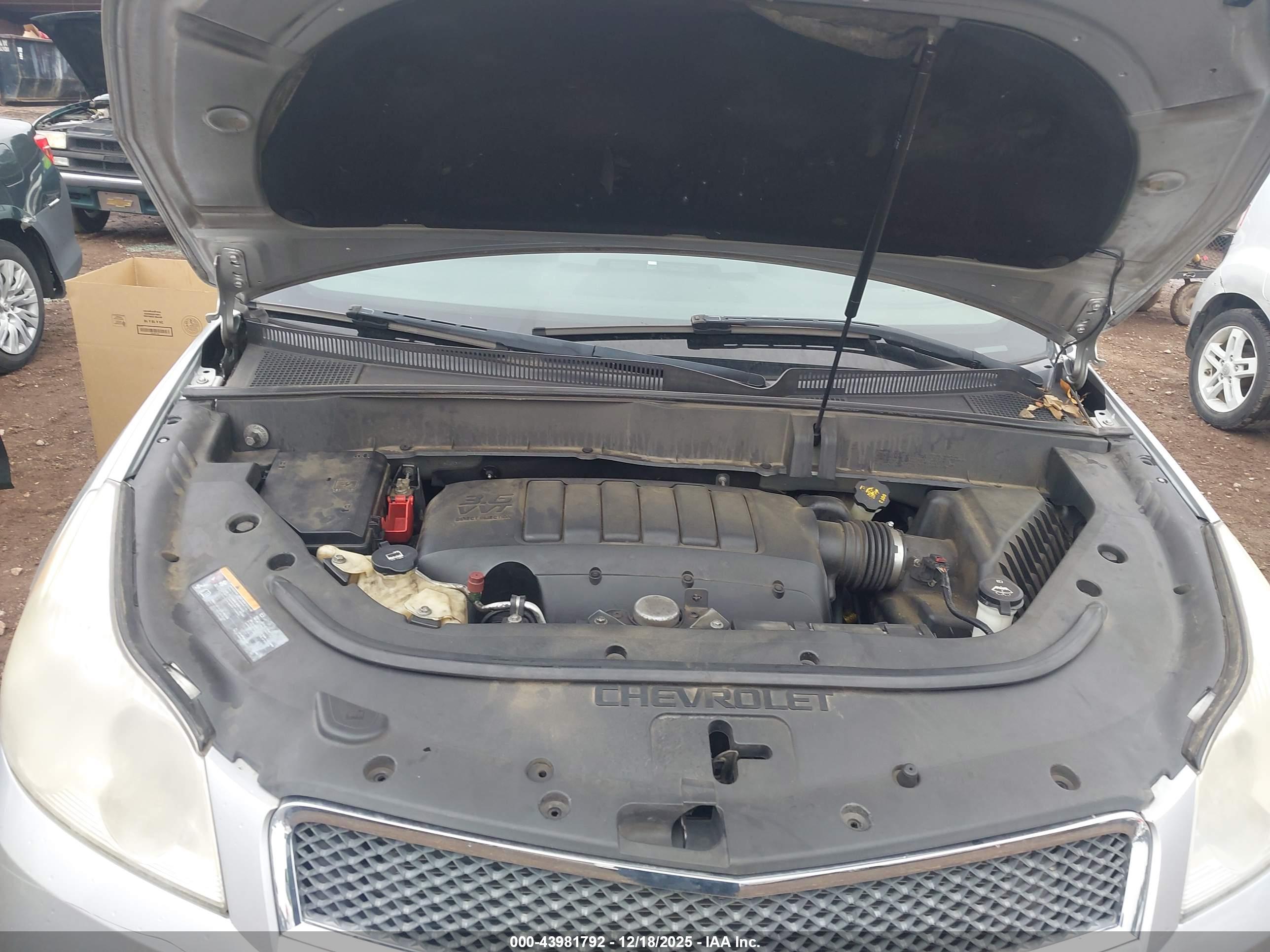 CHEVROLET TRAVERSE image 10