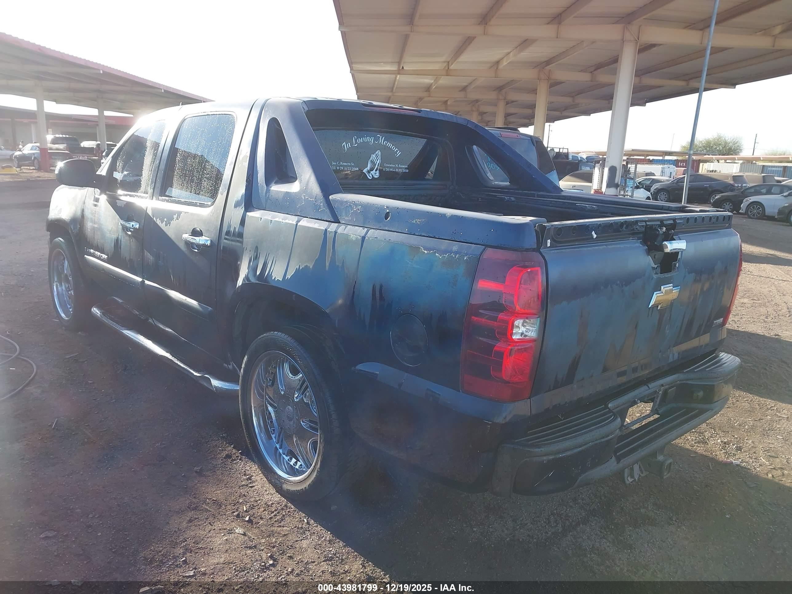 CHEVROLET AVALANCHE image 3
